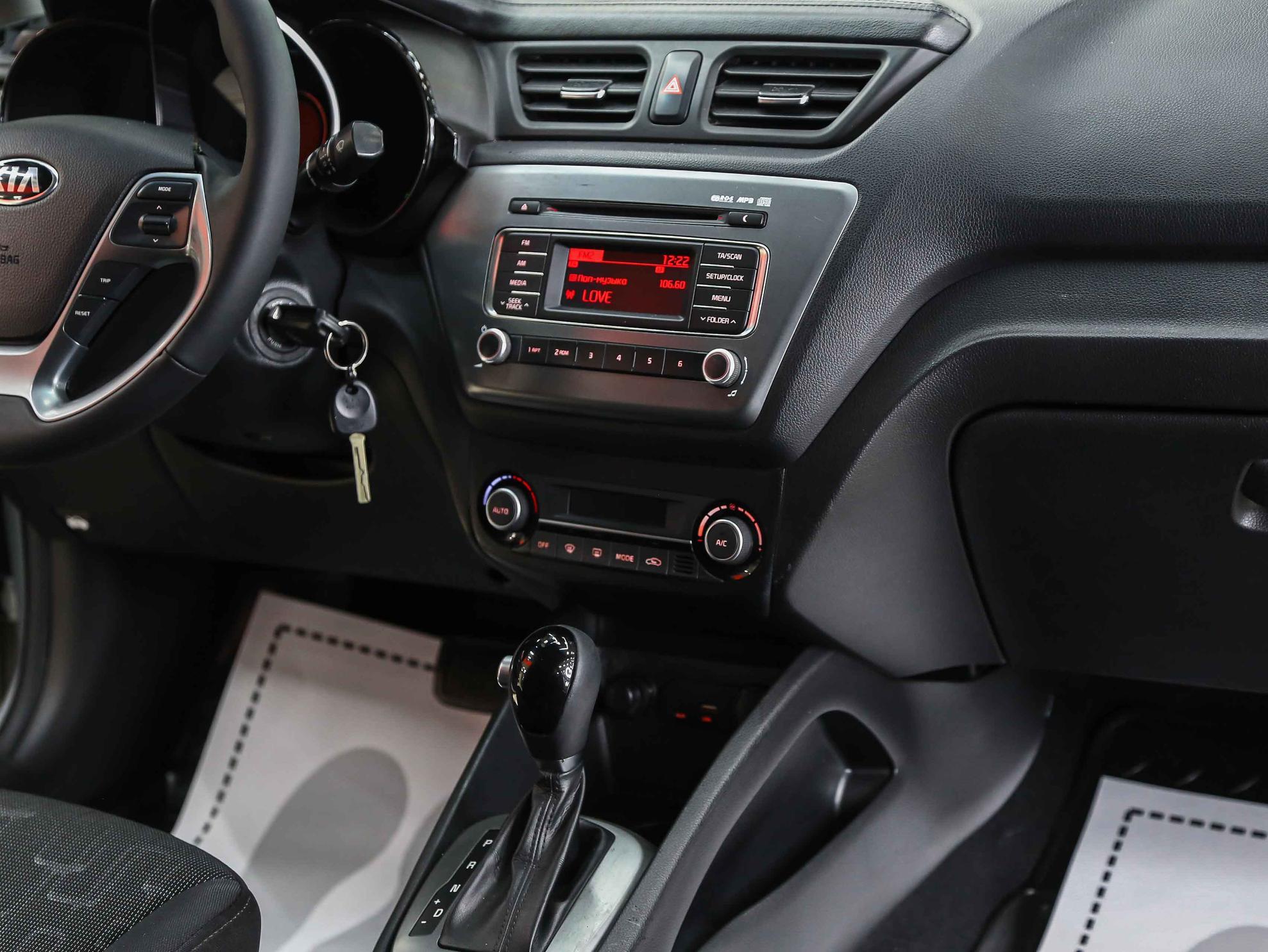 Kia Rio 2016, серебряный, ДЦ Орехово