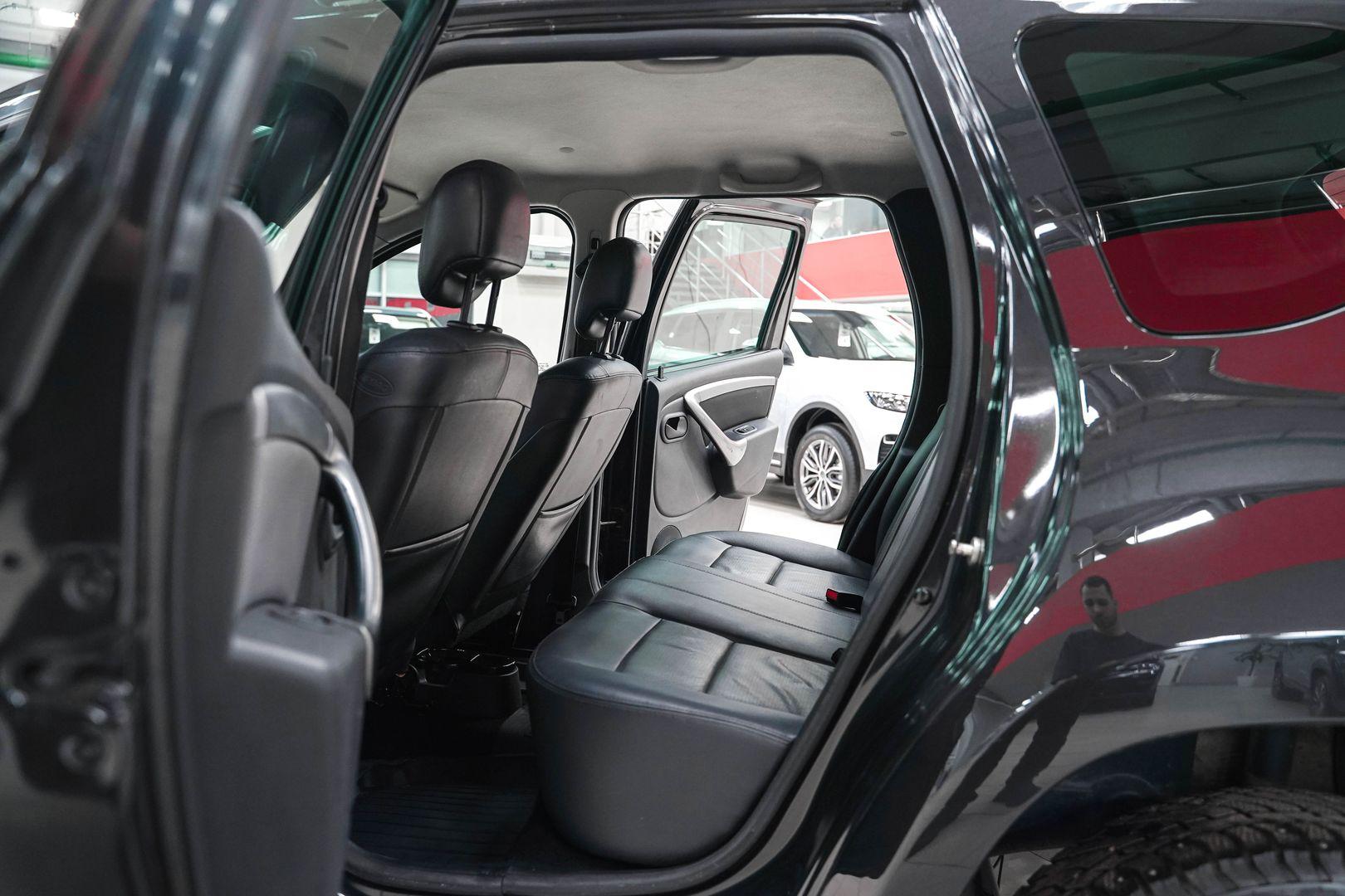 Renault Duster 2012, черный, ДЦ Орехово