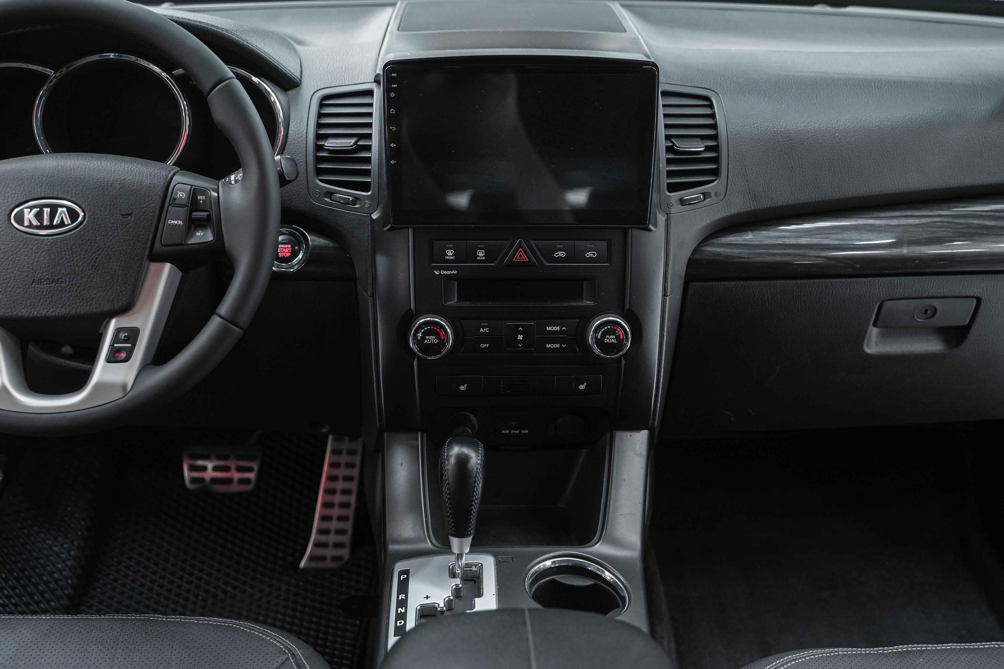 Kia Sorento 2012, черный, ДЦ Орехово
