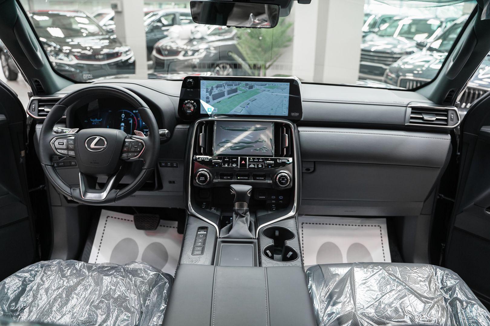 Lexus LX 2025, черный, ДЦ Орехово