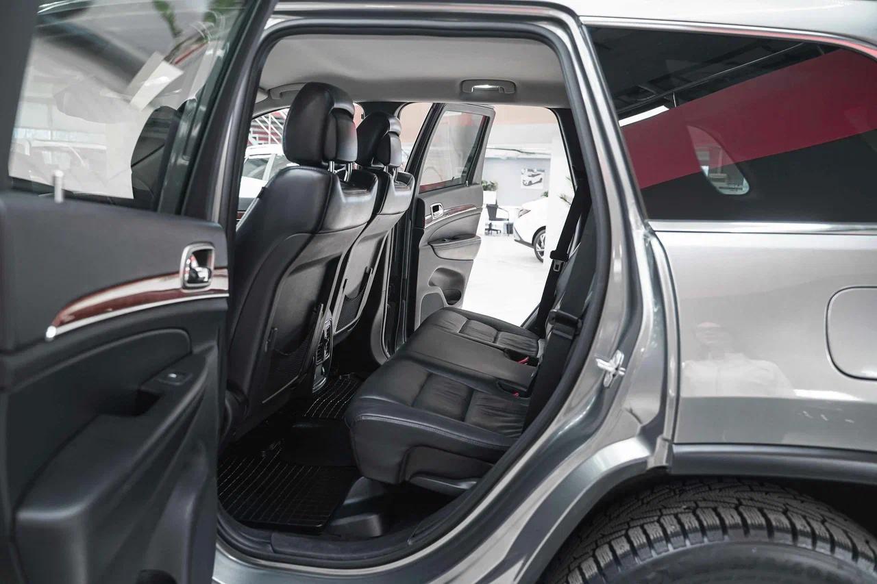 Jeep Grand Cherokee 2012, серый, ДЦ Орехово
