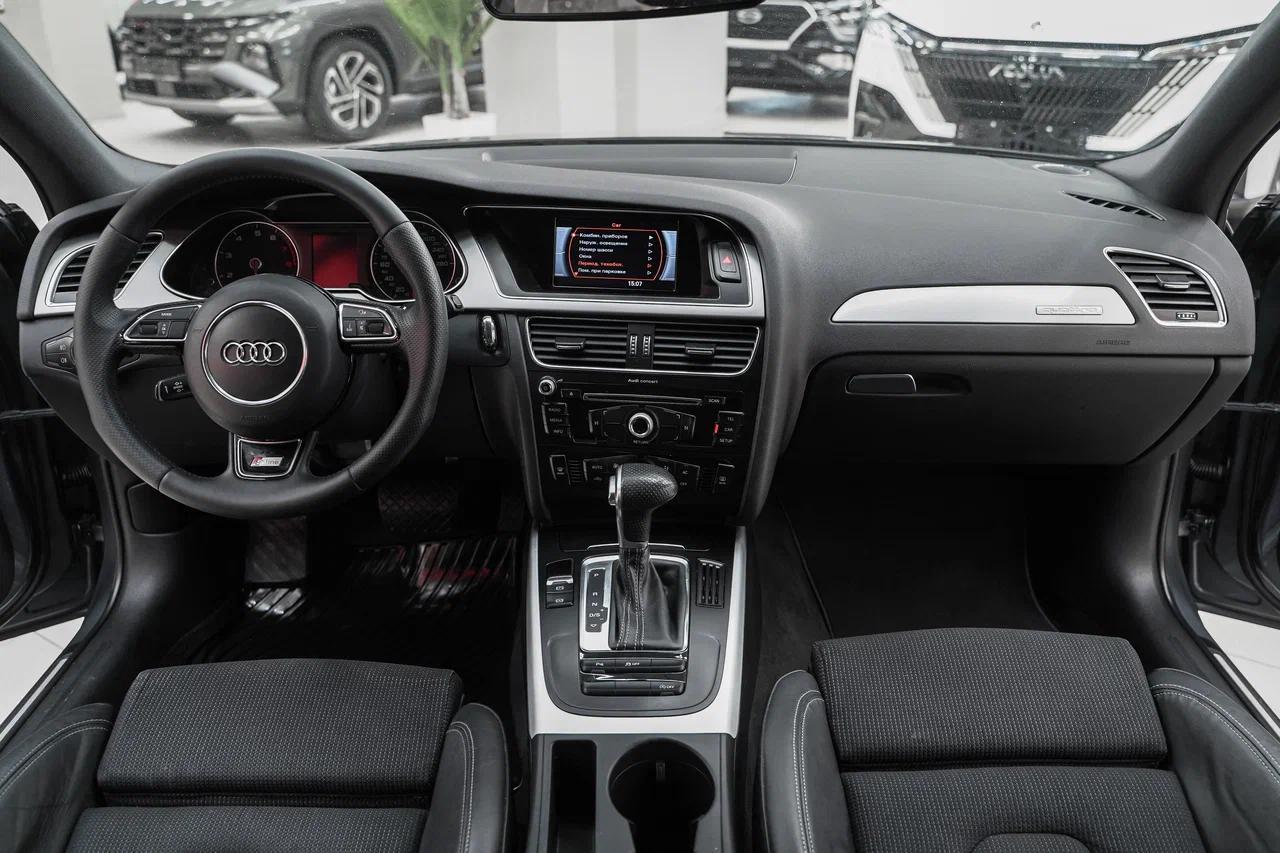 Audi A4 2012, серый, ДЦ Орехово
