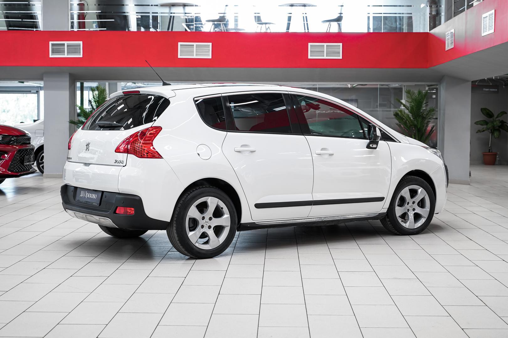 Peugeot 3008 2012, белый, ДЦ Орехово