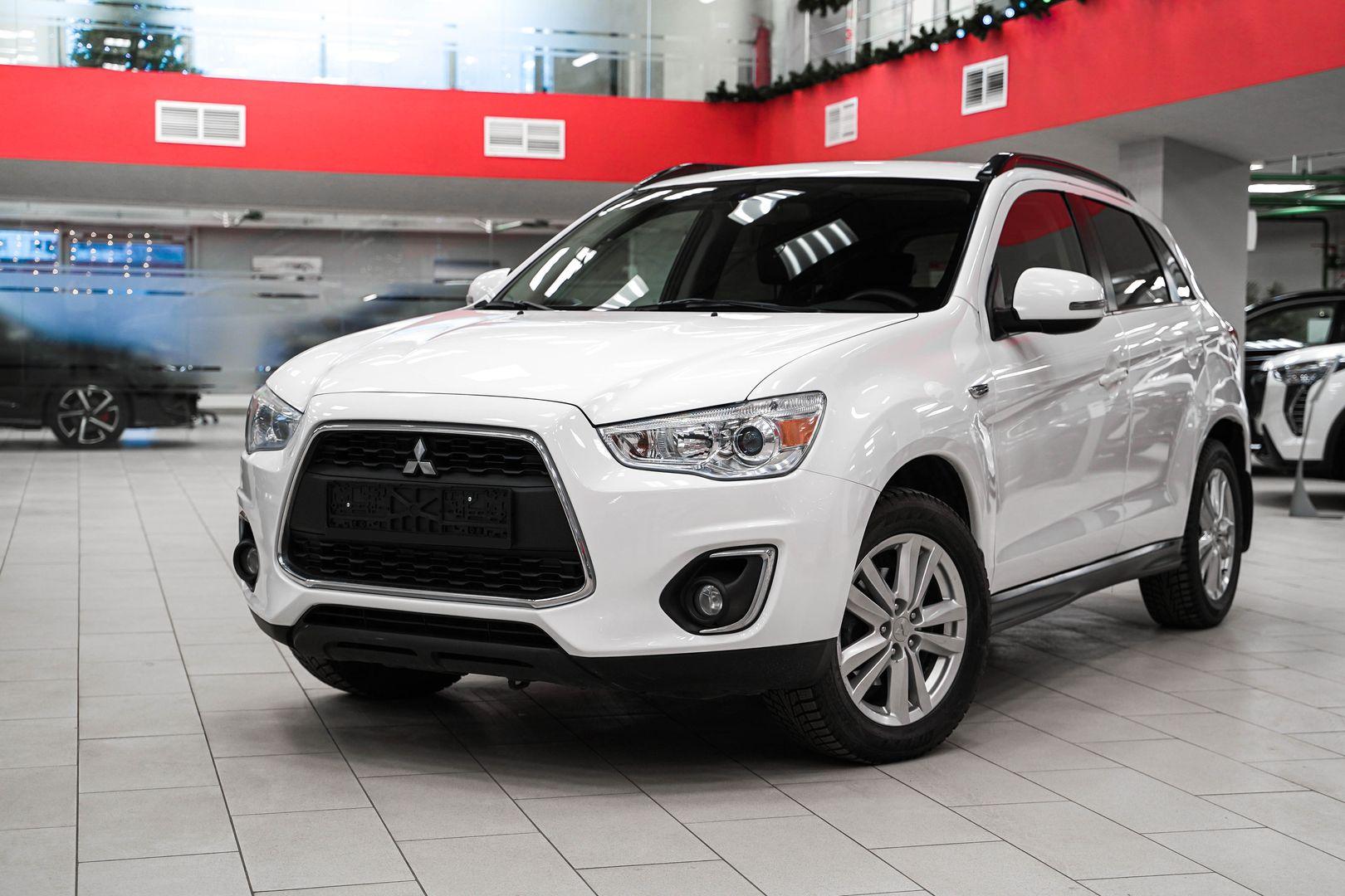 Mitsubishi ASX 2013, белый, ДЦ Орехово