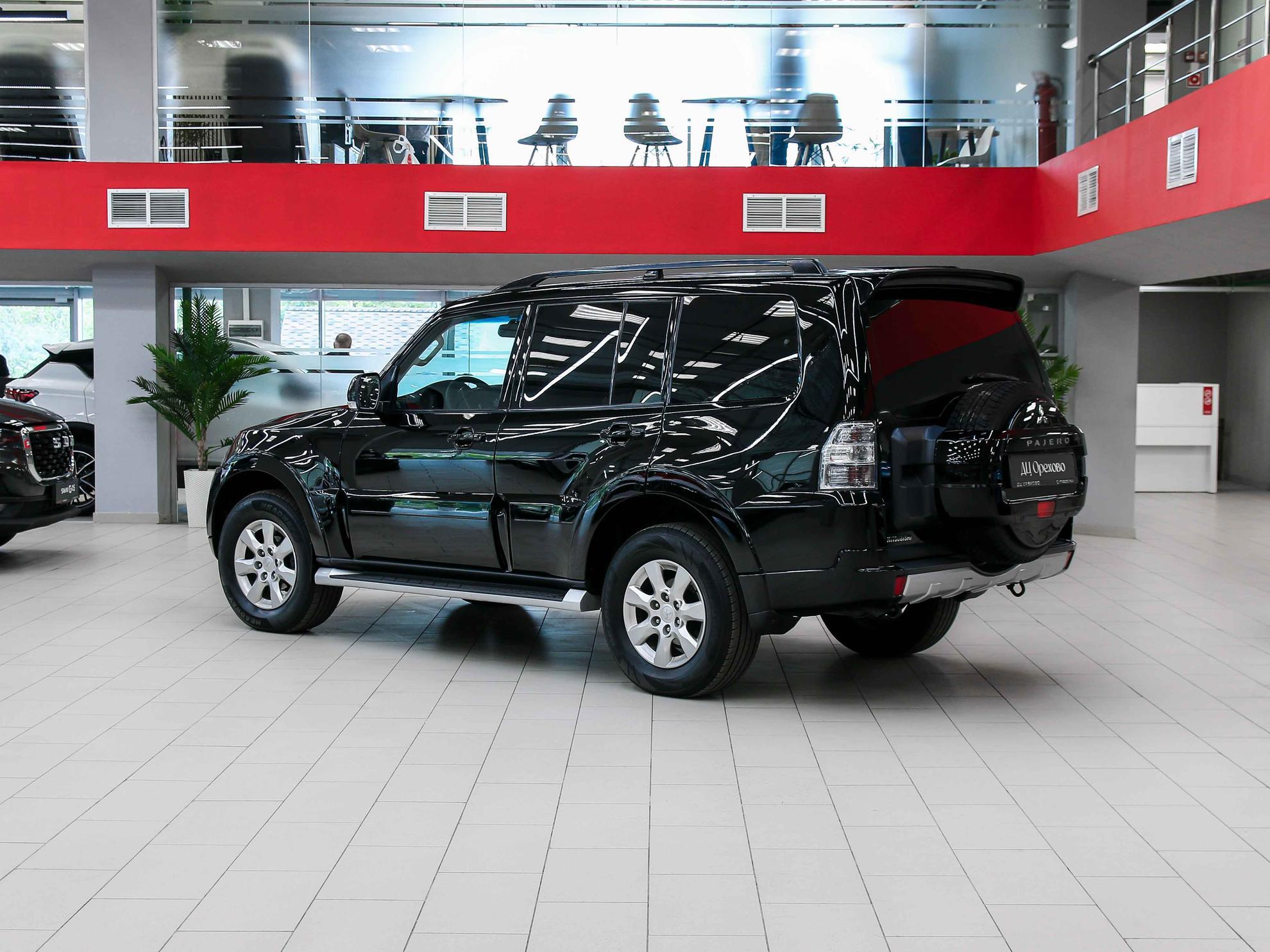 Mitsubishi Pajero 2013, черный, ДЦ Орехово