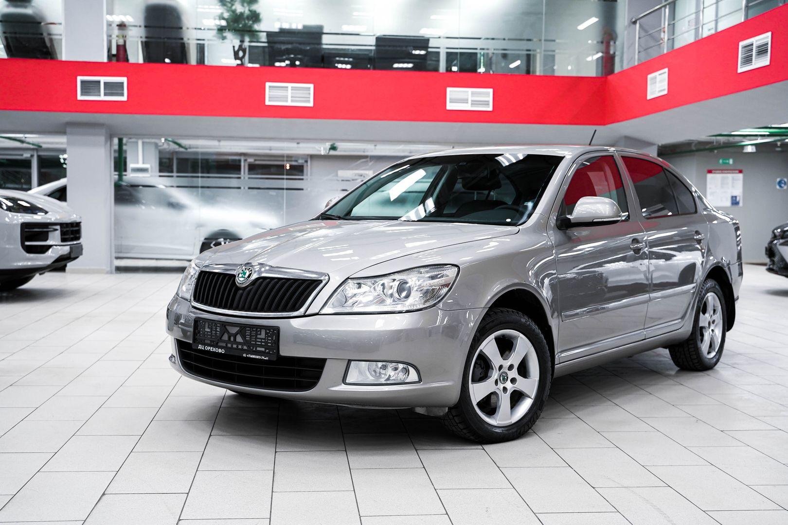 Skoda Octavia 2011, серый, ДЦ Орехово