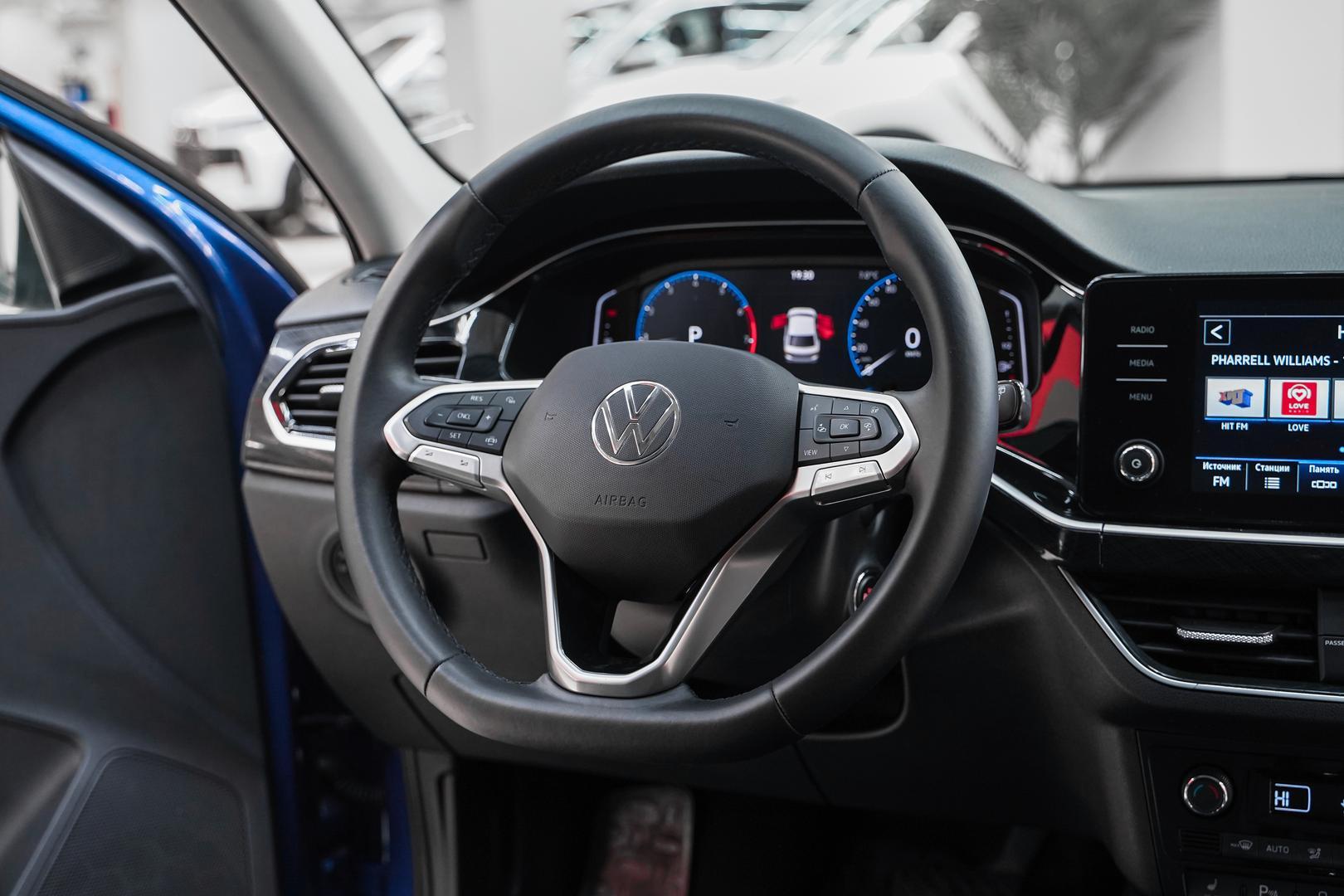 Volkswagen Polo 2021, синий, ДЦ Орехово