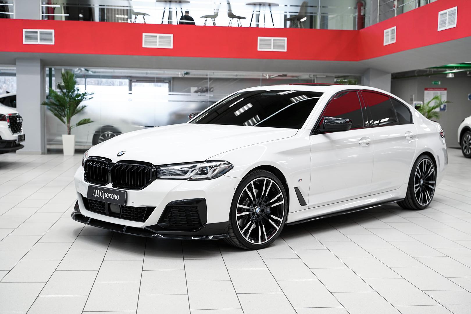 BMW 5 серии 2021, белый, ДЦ Орехово