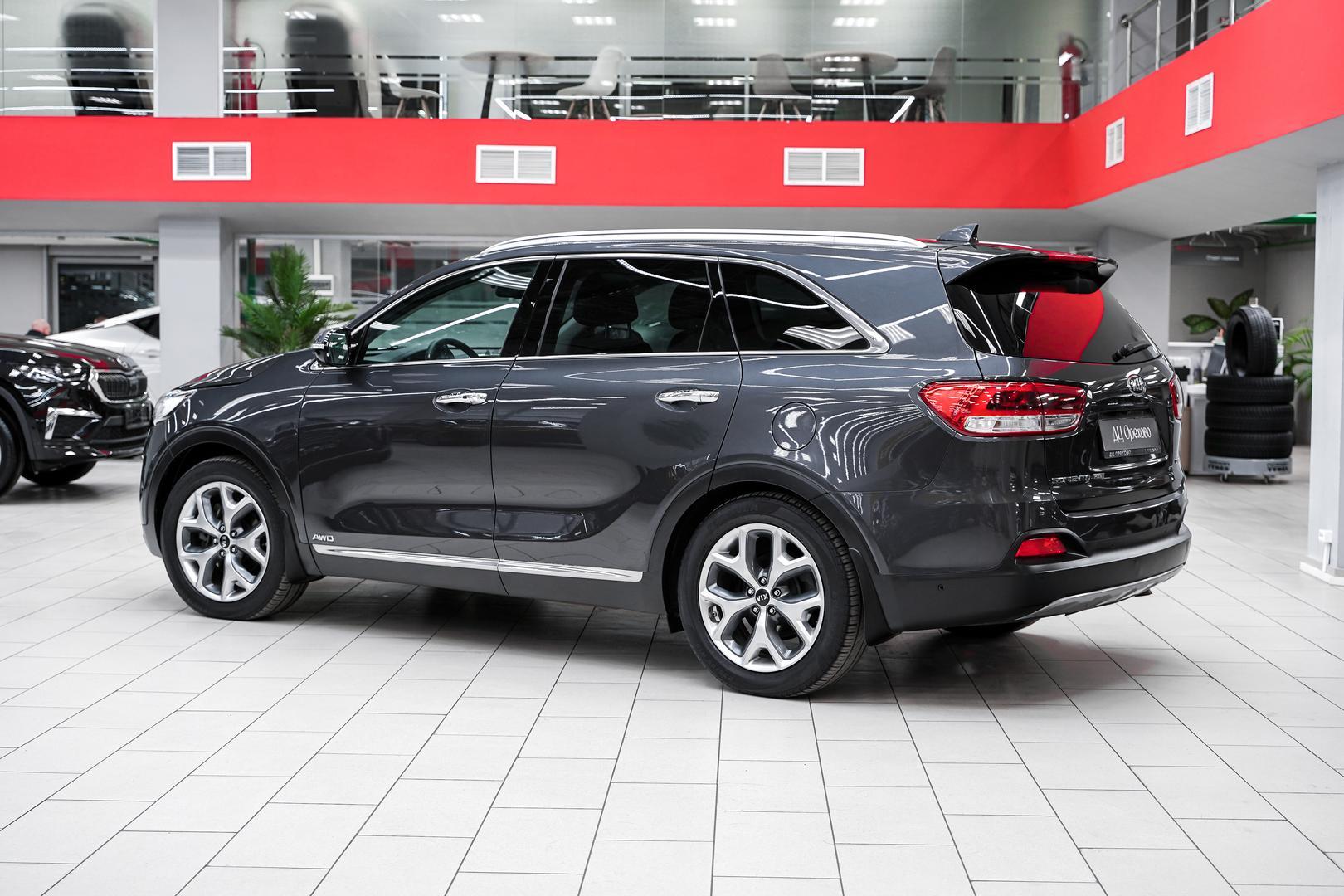 Kia Sorento 2017, серый, ДЦ Орехово