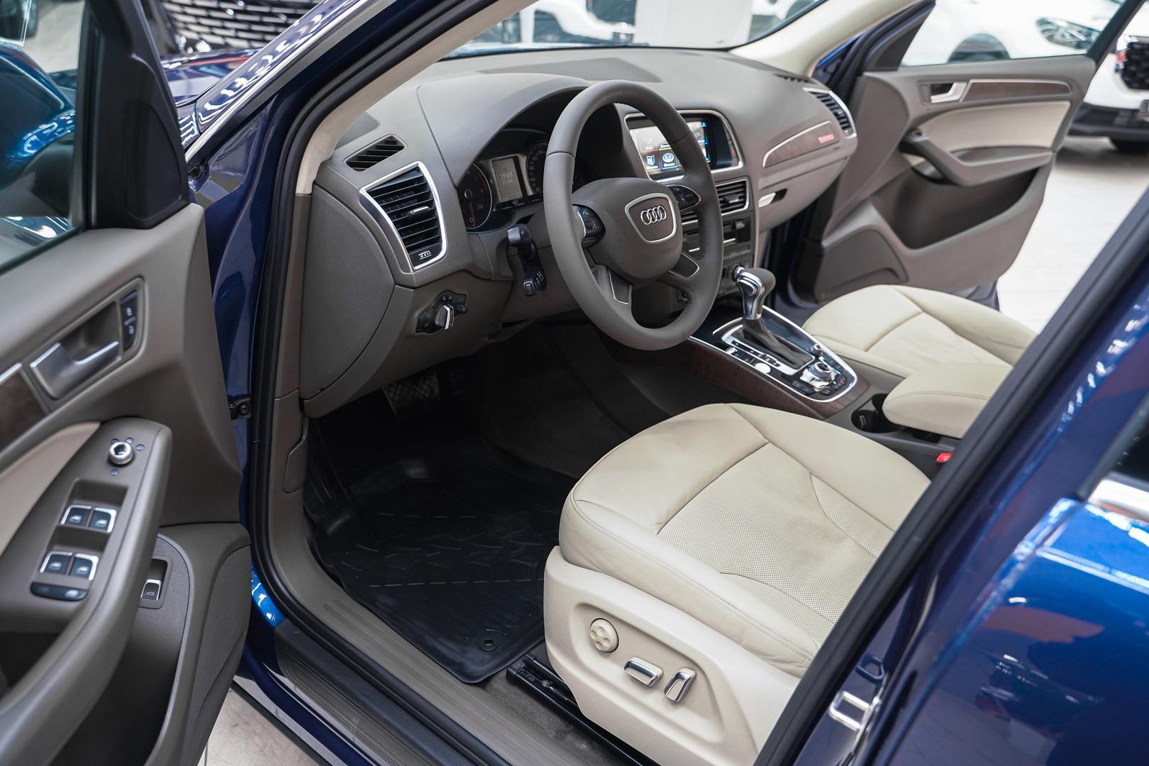 Audi Q5 2014, синий, ДЦ Орехово