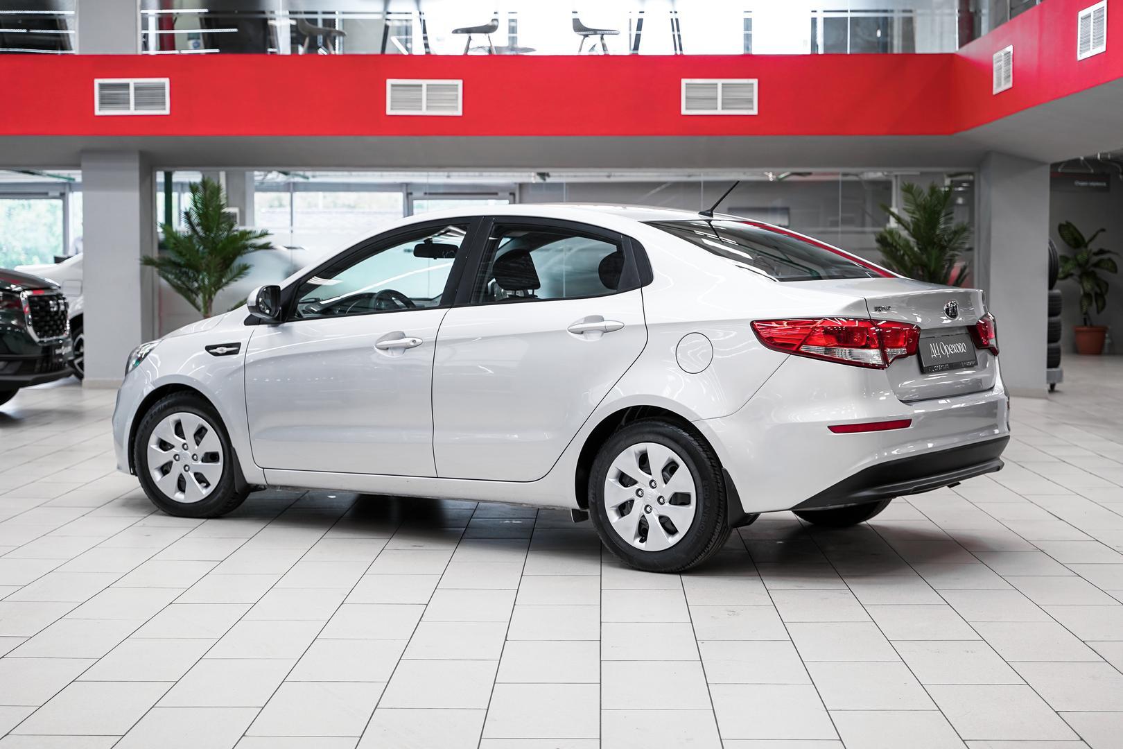 Kia Rio 2015, серебряный, ДЦ Орехово