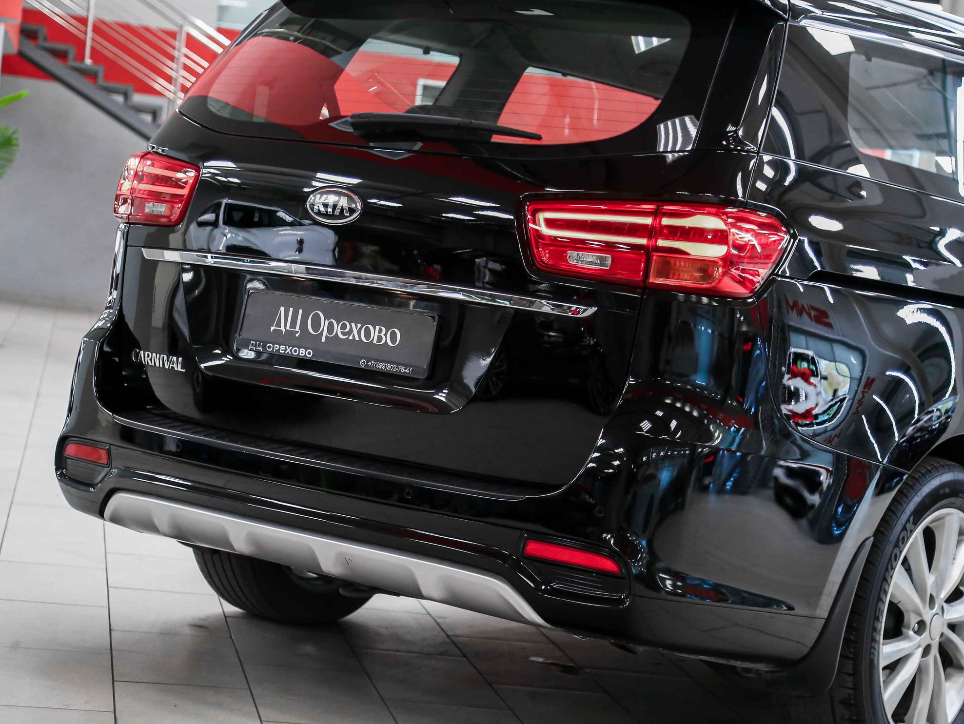 Kia Carnival 2018, черный, ДЦ Орехово