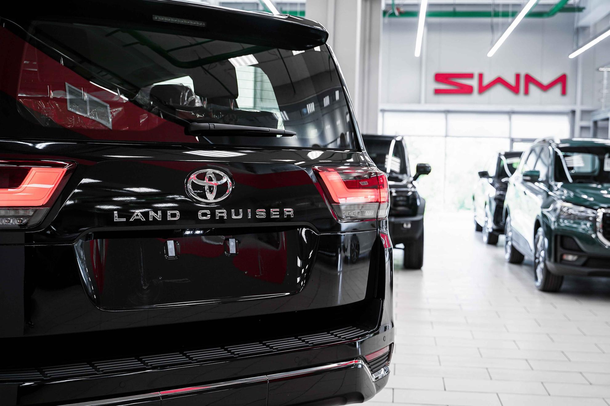 Toyota Land Cruiser 2026, черный, ДЦ Орехово