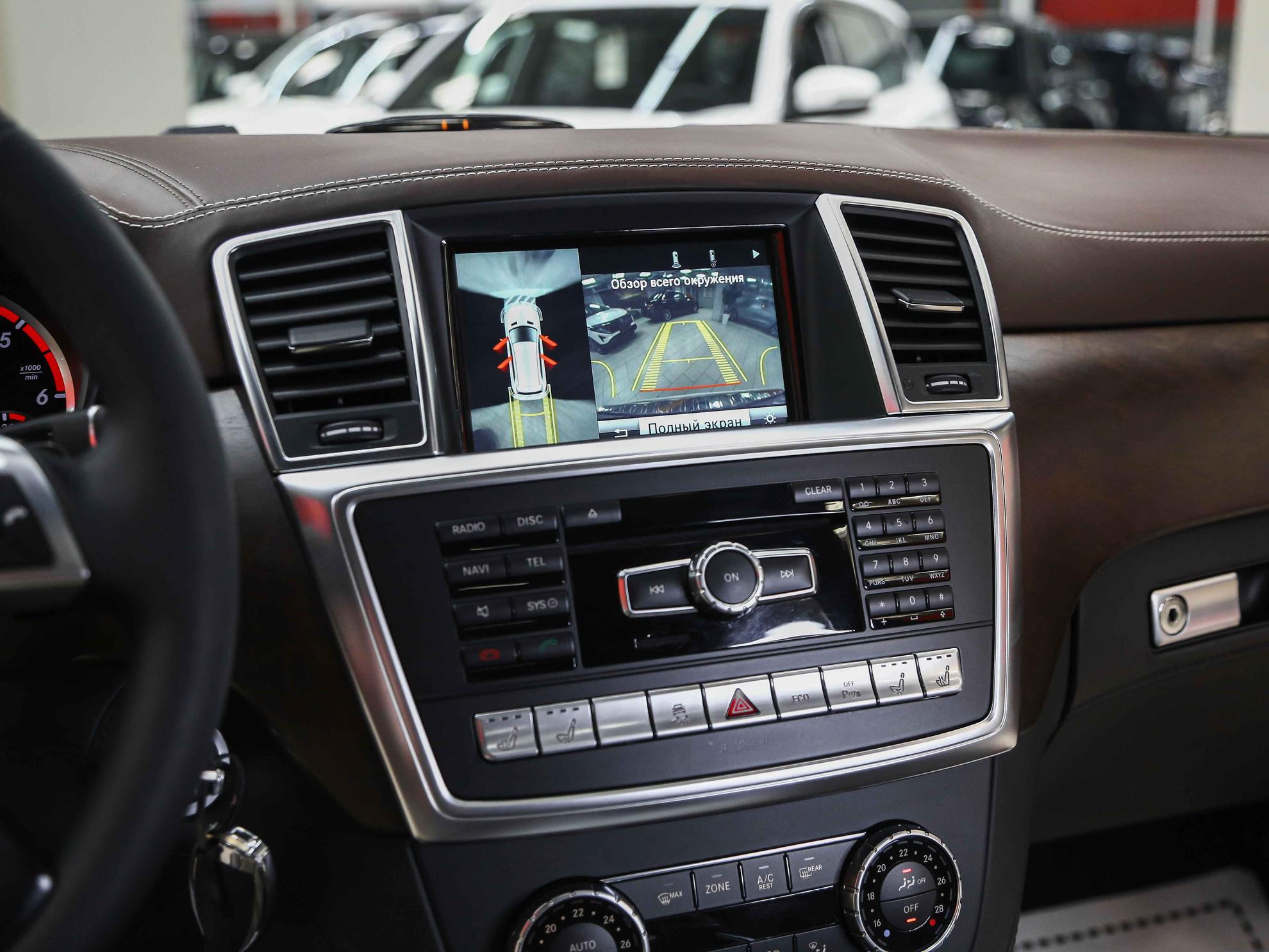 Mercedes-Benz GL-Класс 2014, белый, ДЦ Орехово