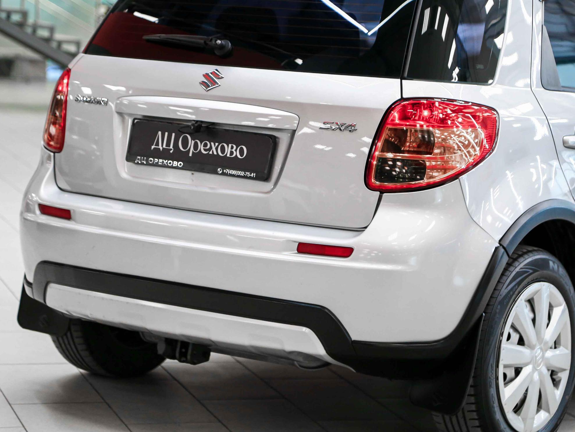 Suzuki SX4 2011, серебряный, ДЦ Орехово