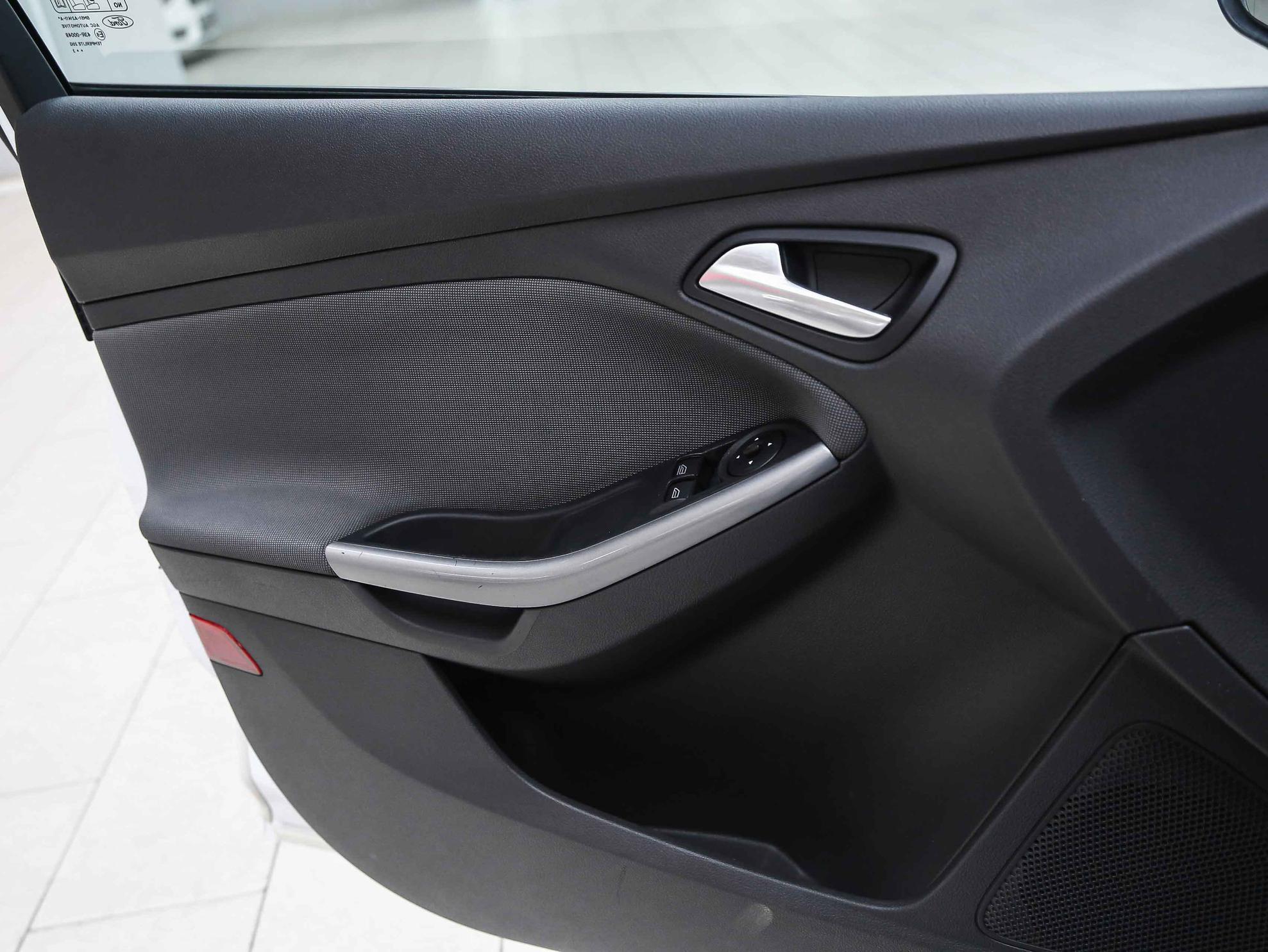 Ford Focus 2013, белый, ДЦ Орехово