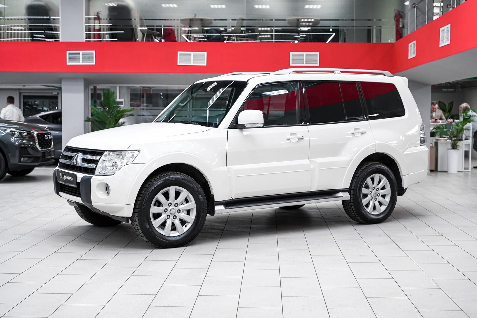 Mitsubishi Pajero 2011, белый, ДЦ Орехово