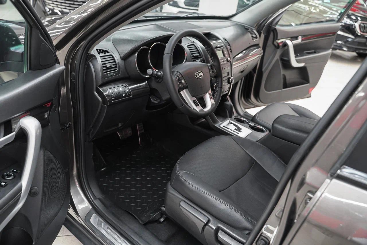 Kia Sorento 2012, серый, ДЦ Орехово
