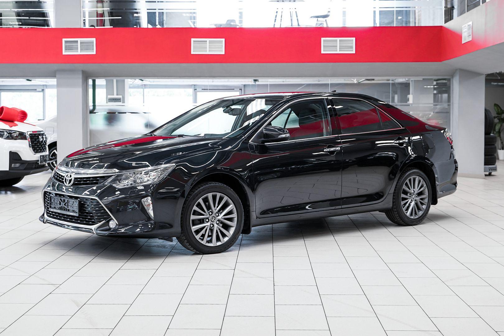 Toyota Camry 2017, черный, ДЦ Орехово