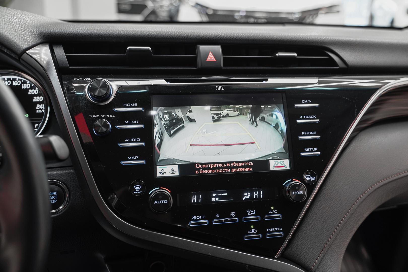 Toyota Camry 2019, белый, ДЦ Орехово