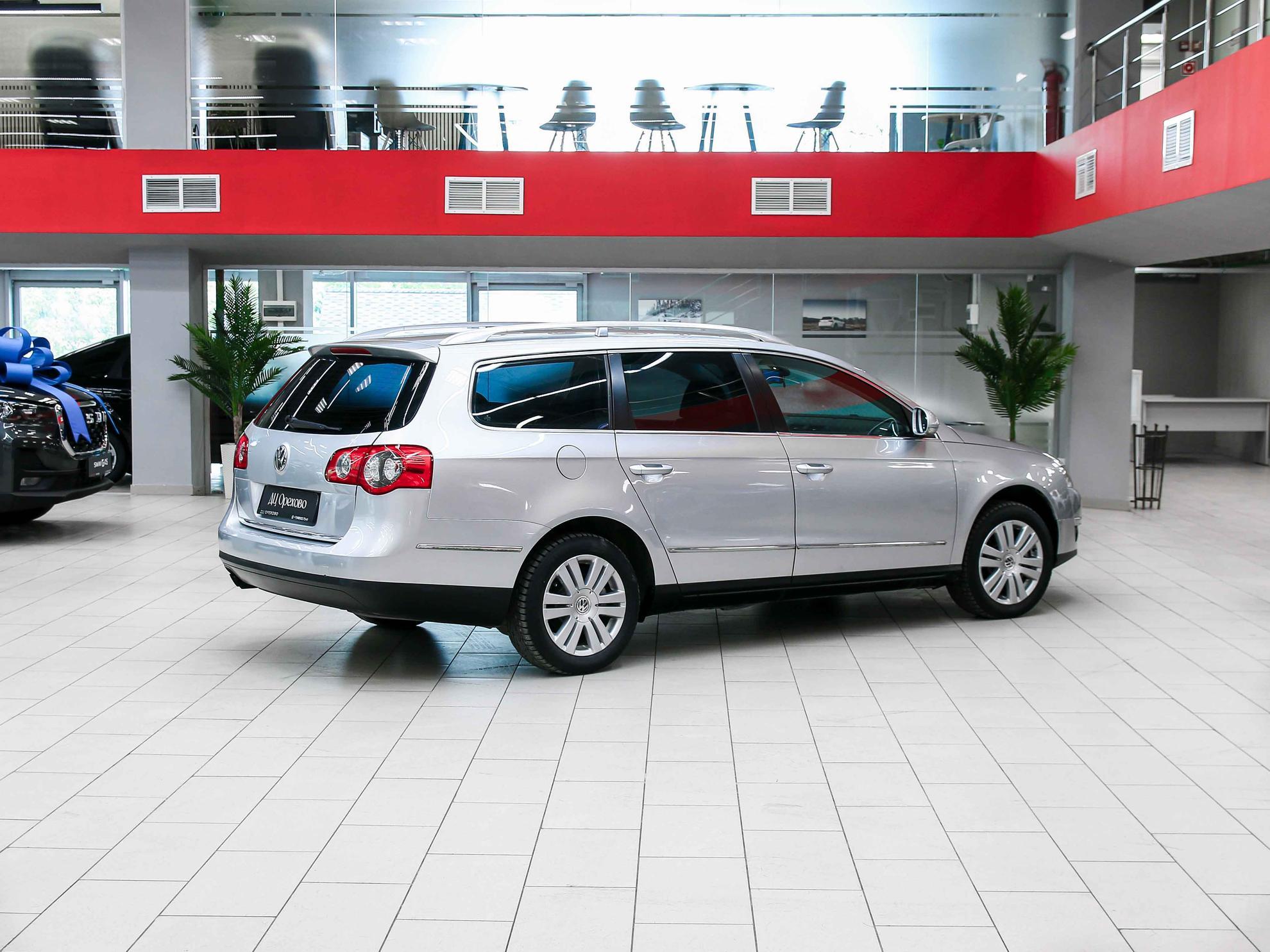 Volkswagen Passat 2007, серебряный, ДЦ Орехово
