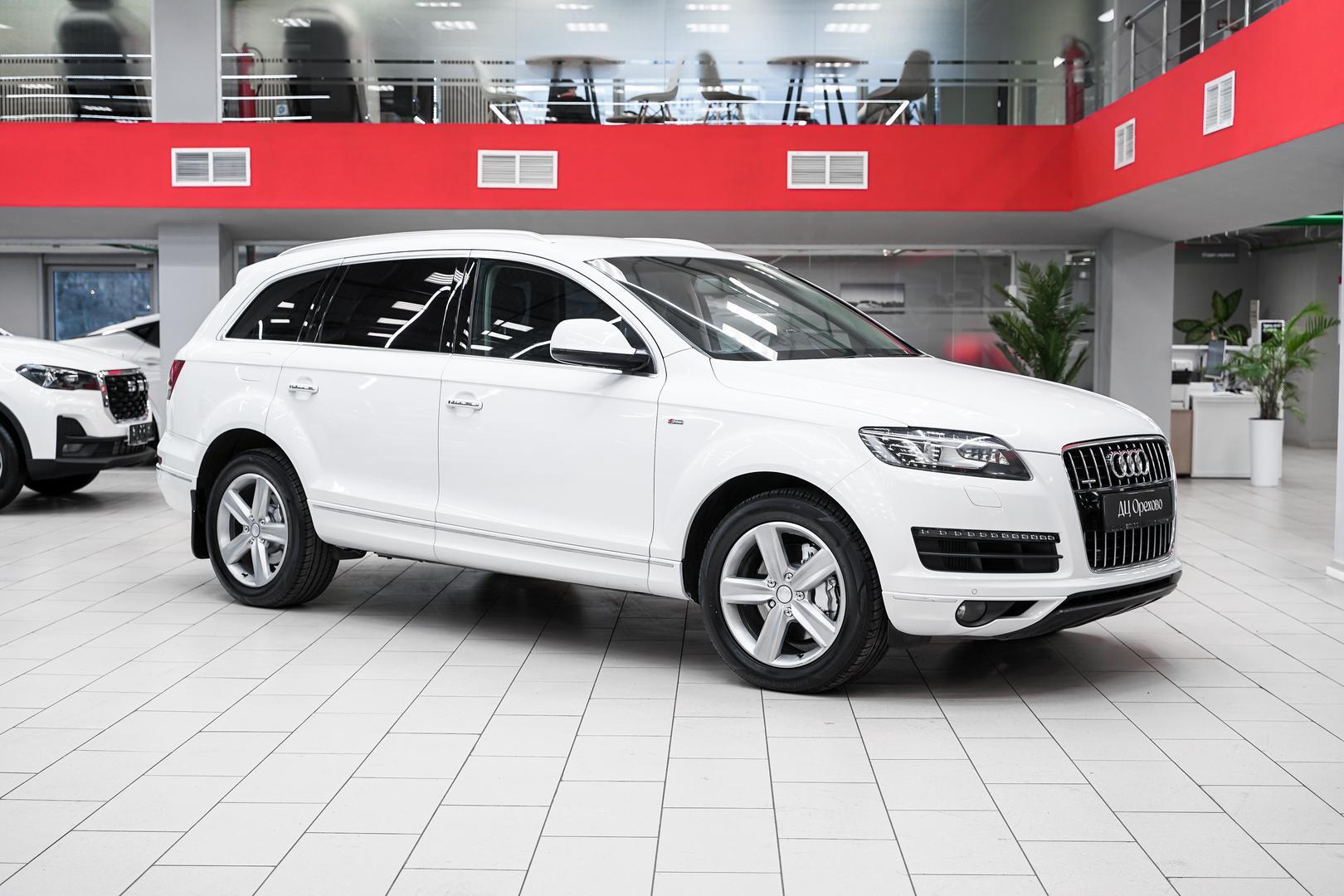 Audi Q7 2012, белый, ДЦ Орехово