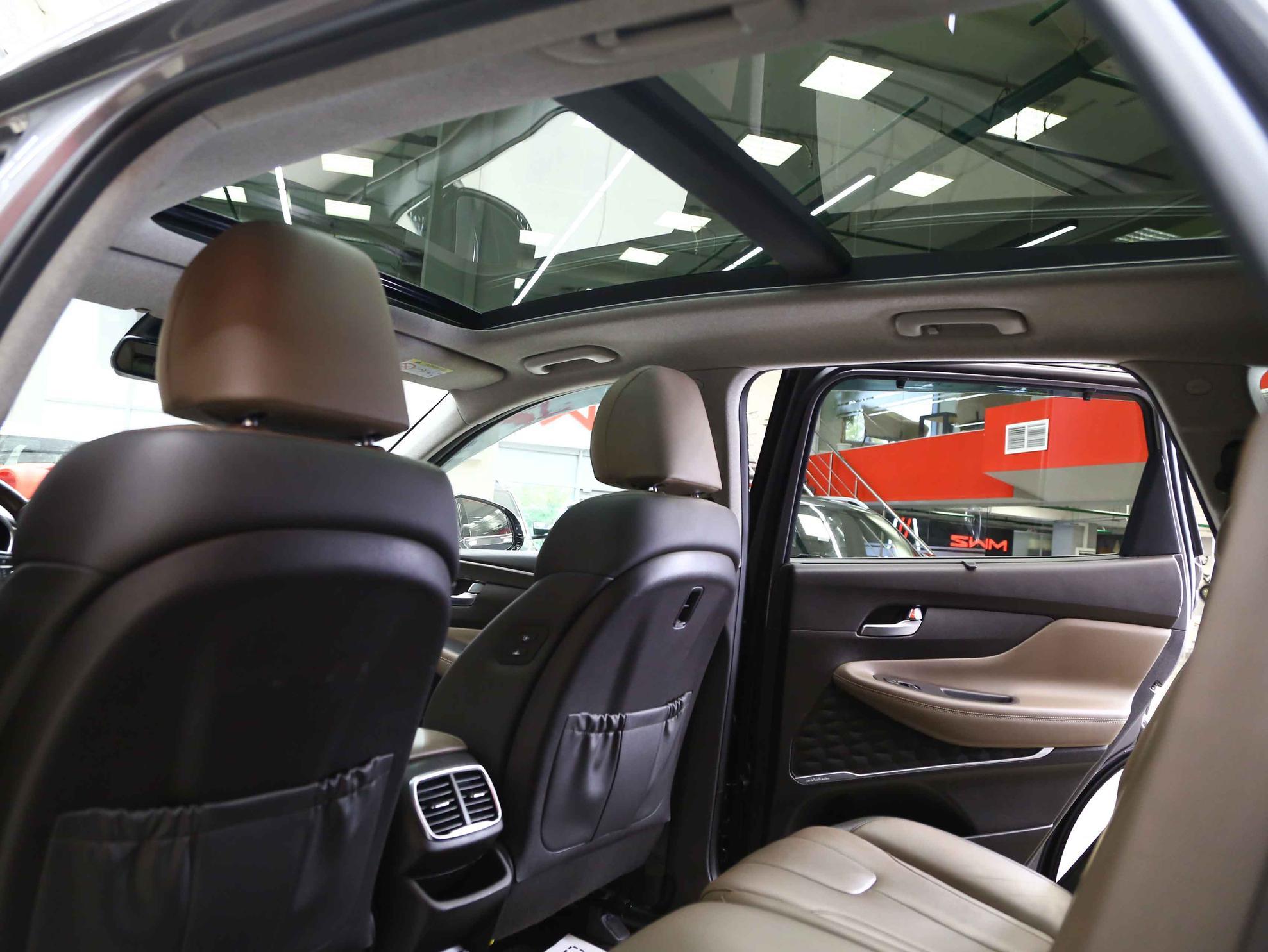Hyundai Santa Fe 2018, серый, ДЦ Орехово