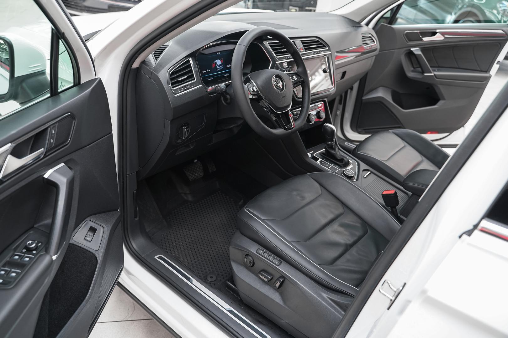 Volkswagen Tiguan 2018, белый, ДЦ Орехово