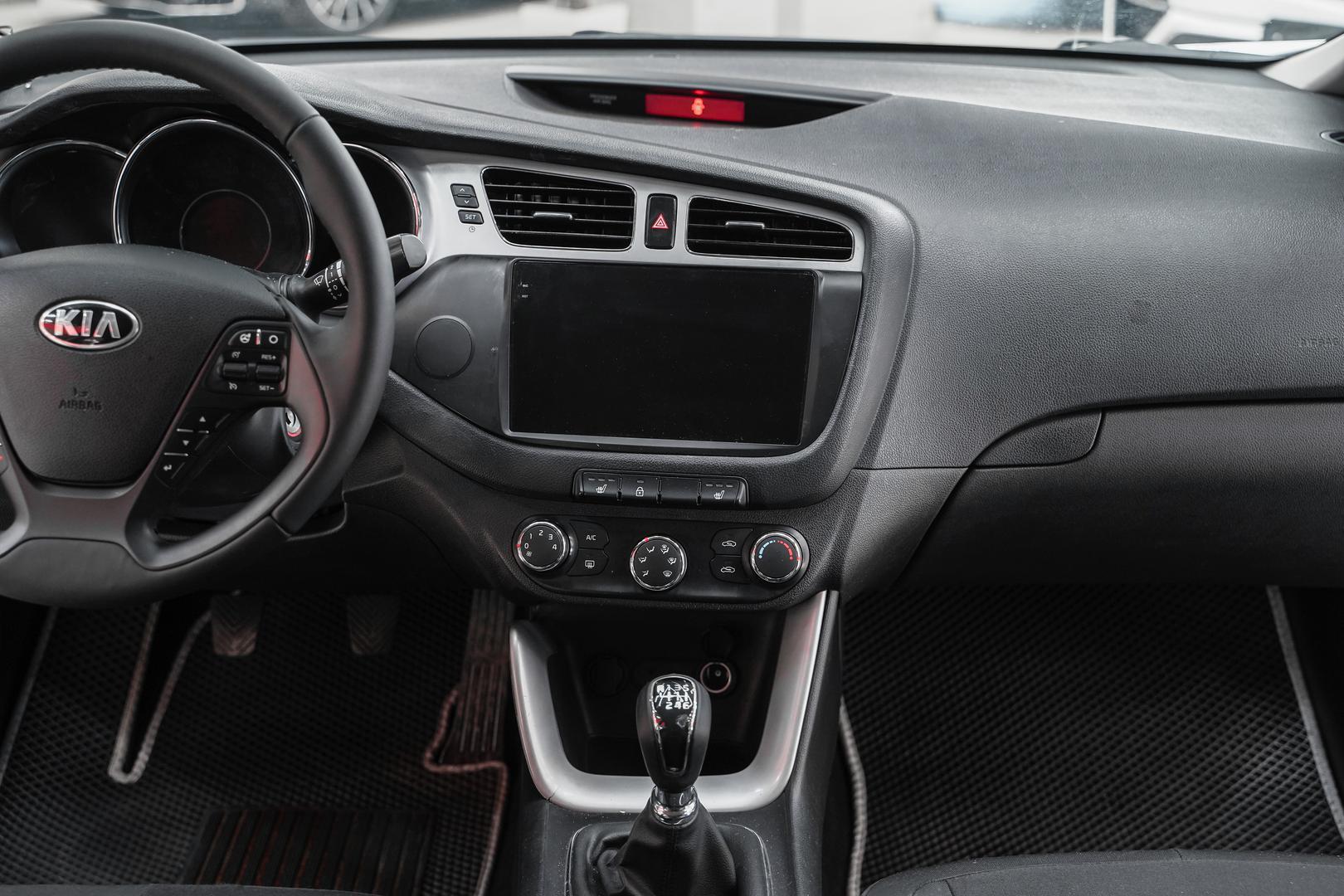 Kia Ceed 2012, белый, ДЦ Орехово