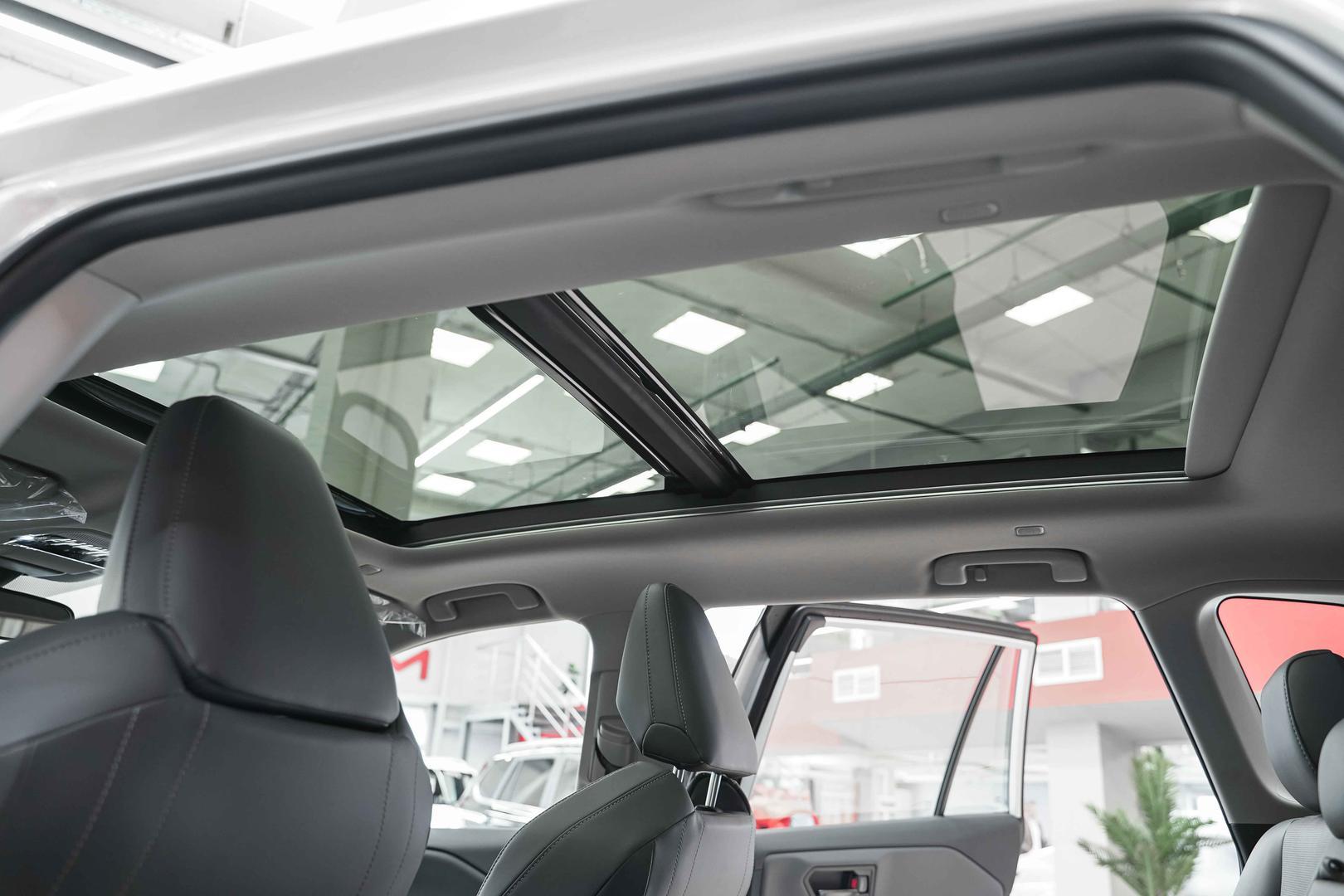 Toyota RAV4 2026, белый, ДЦ Орехово
