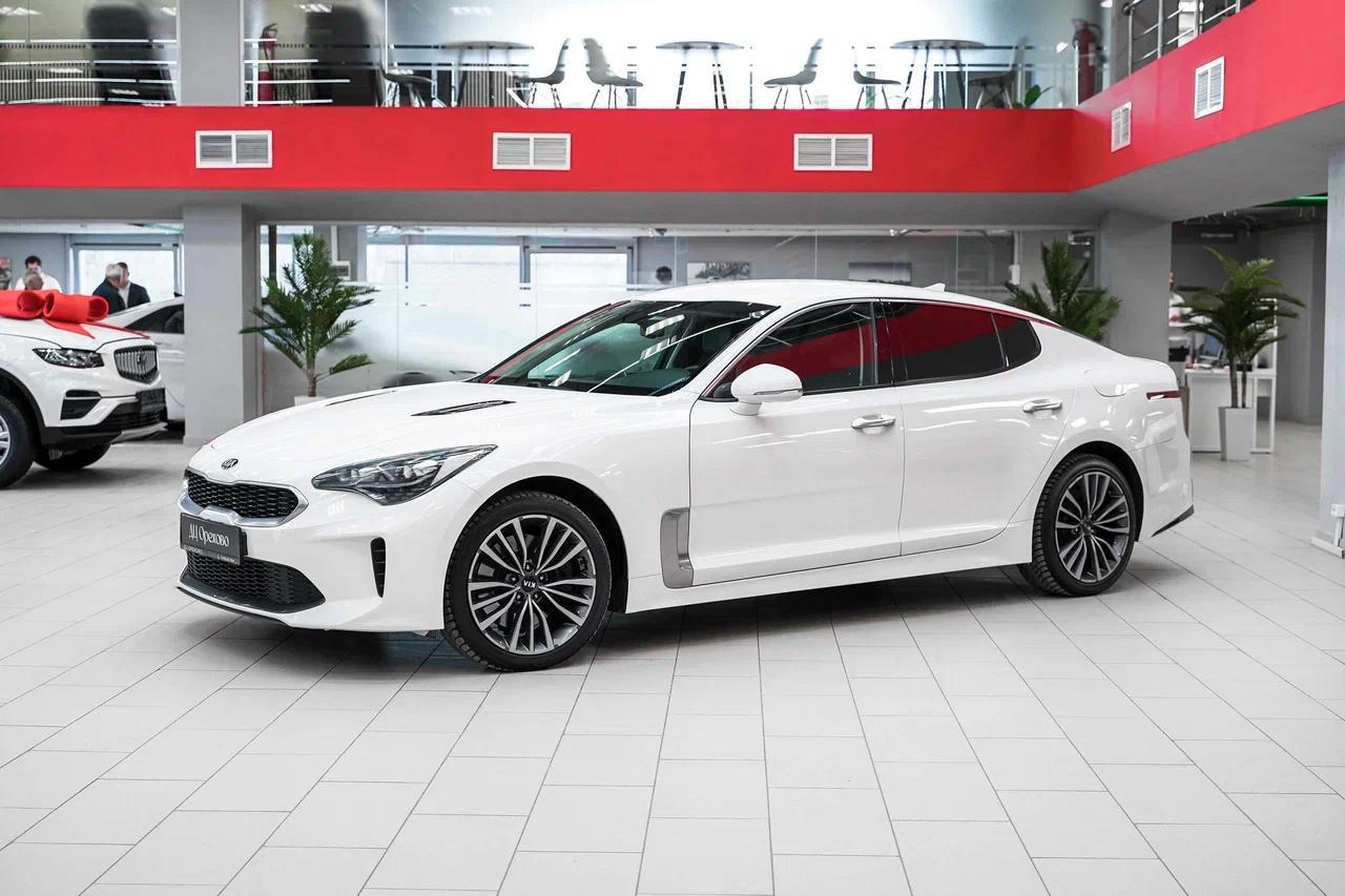 Kia Stinger 2018, белый, ДЦ Орехово