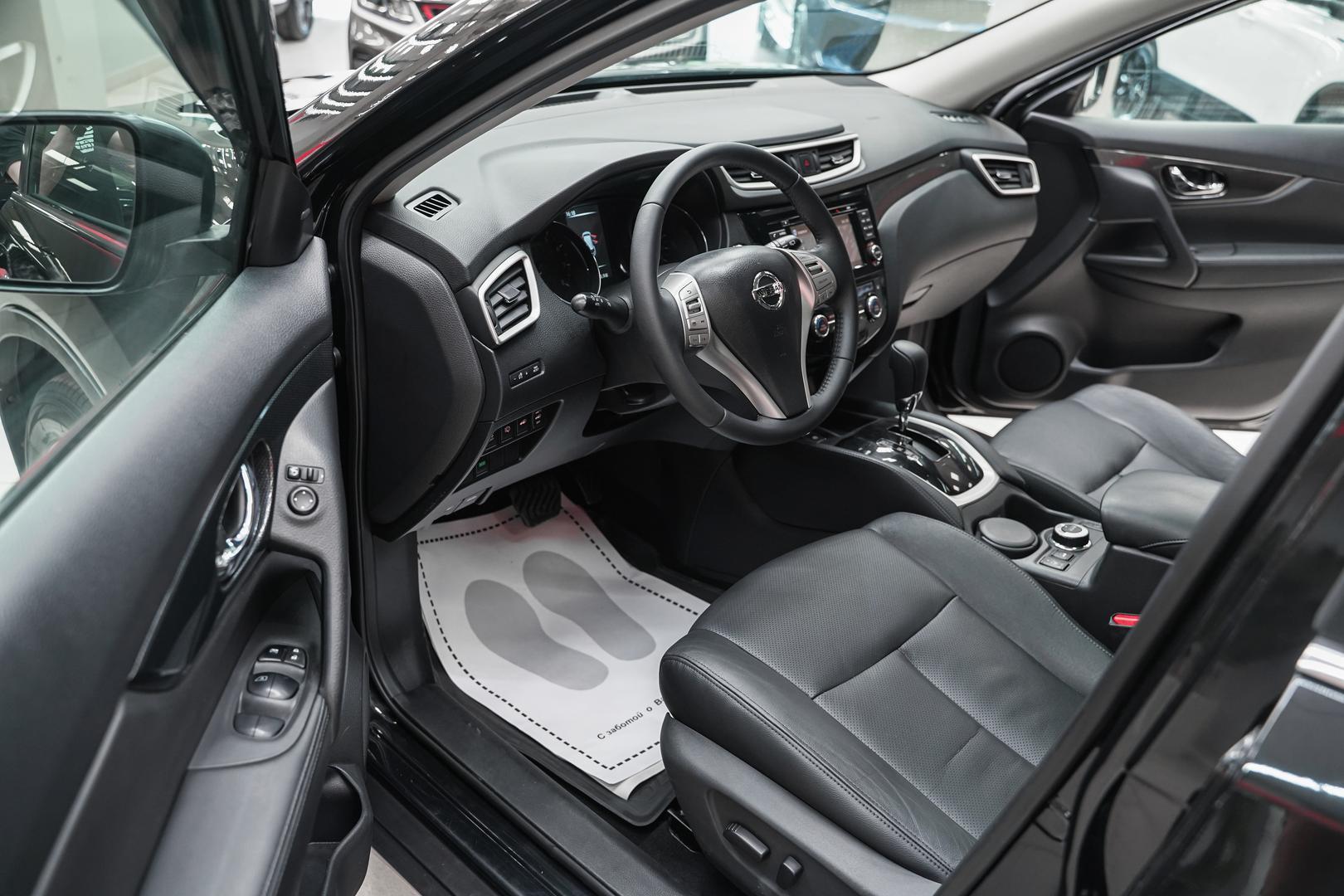 Nissan X-Trail 2017, черный, ДЦ Орехово