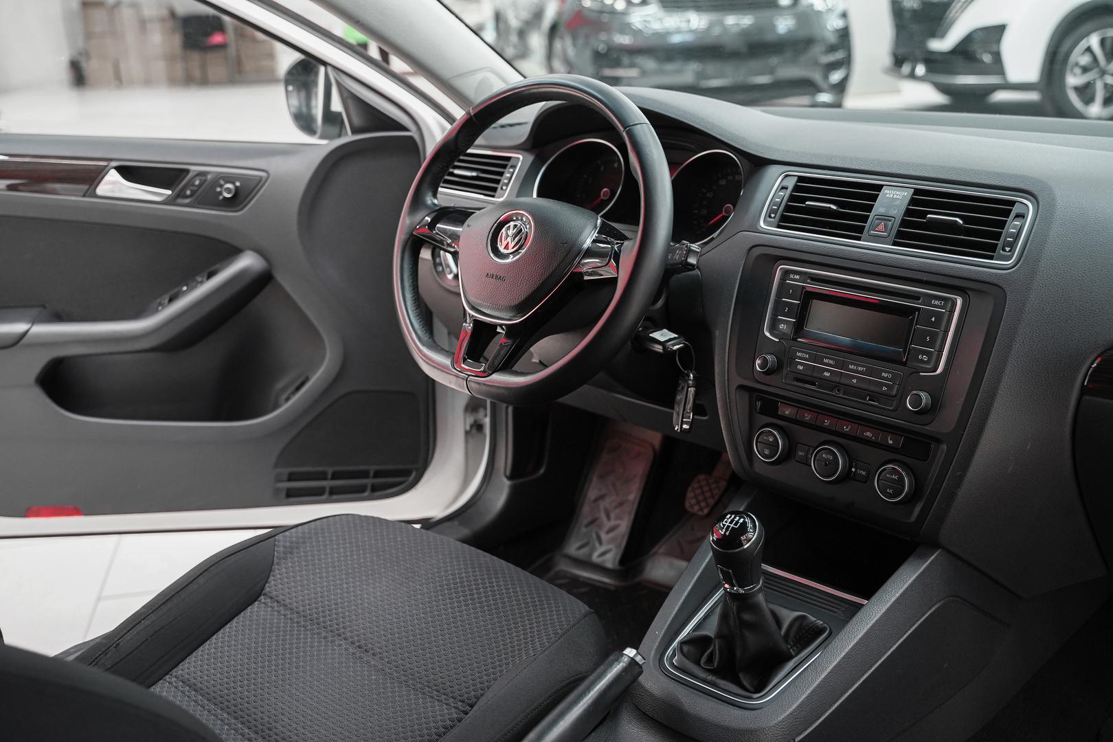 Volkswagen Jetta 2016, белый, ДЦ Орехово