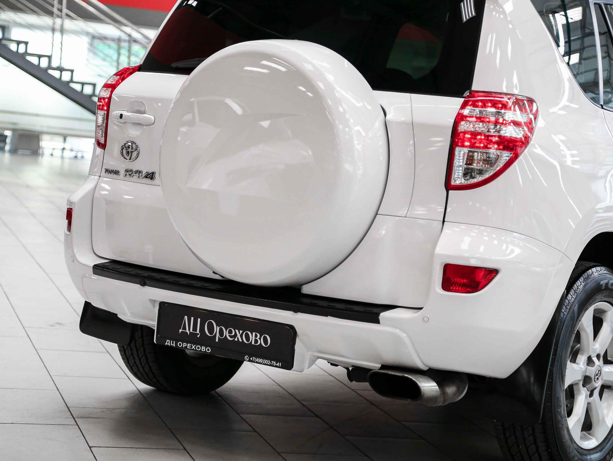 Toyota RAV4 2011, белый, ДЦ Орехово