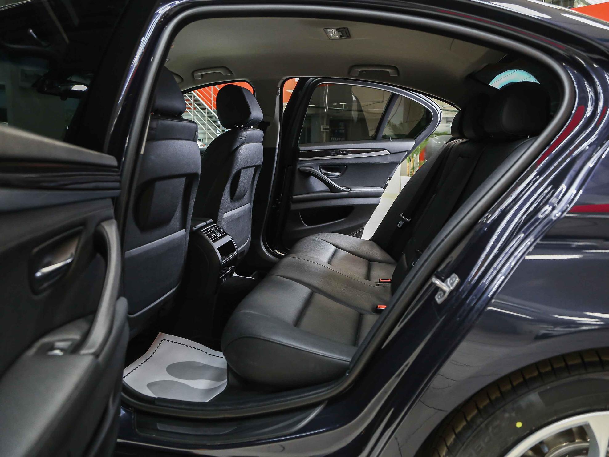 BMW 5 серии 2014, синий, ДЦ Орехово
