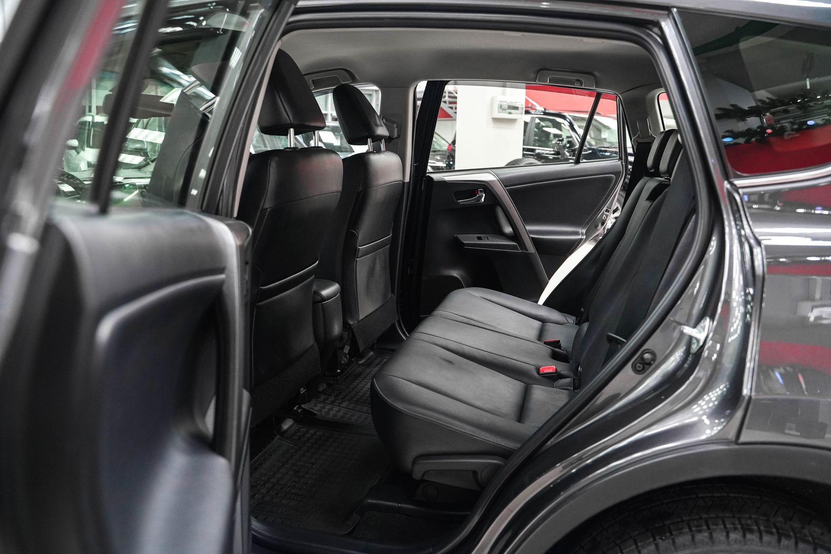 Toyota RAV4 2015, серый, ДЦ Орехово