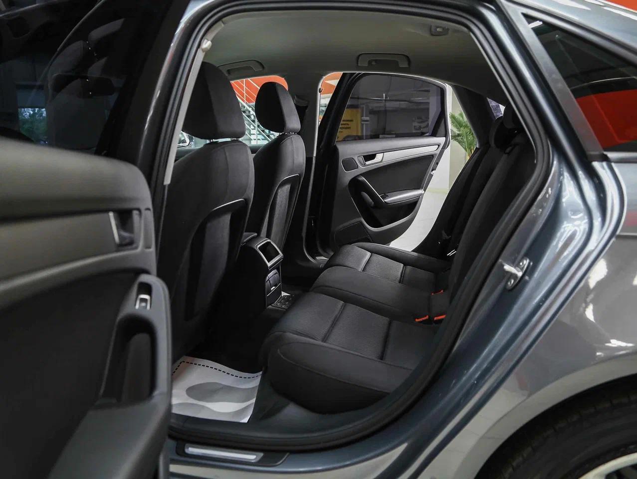 Audi A4 2014, серый, ДЦ Орехово