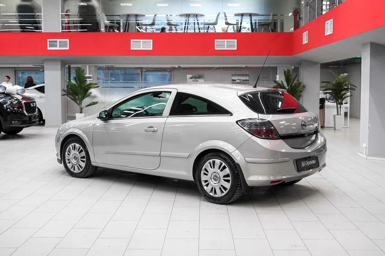 Opel Astra 2008, бежевый, ДЦ Орехово