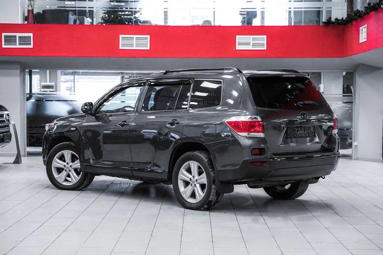Toyota Highlander 2010, серый, ДЦ Орехово