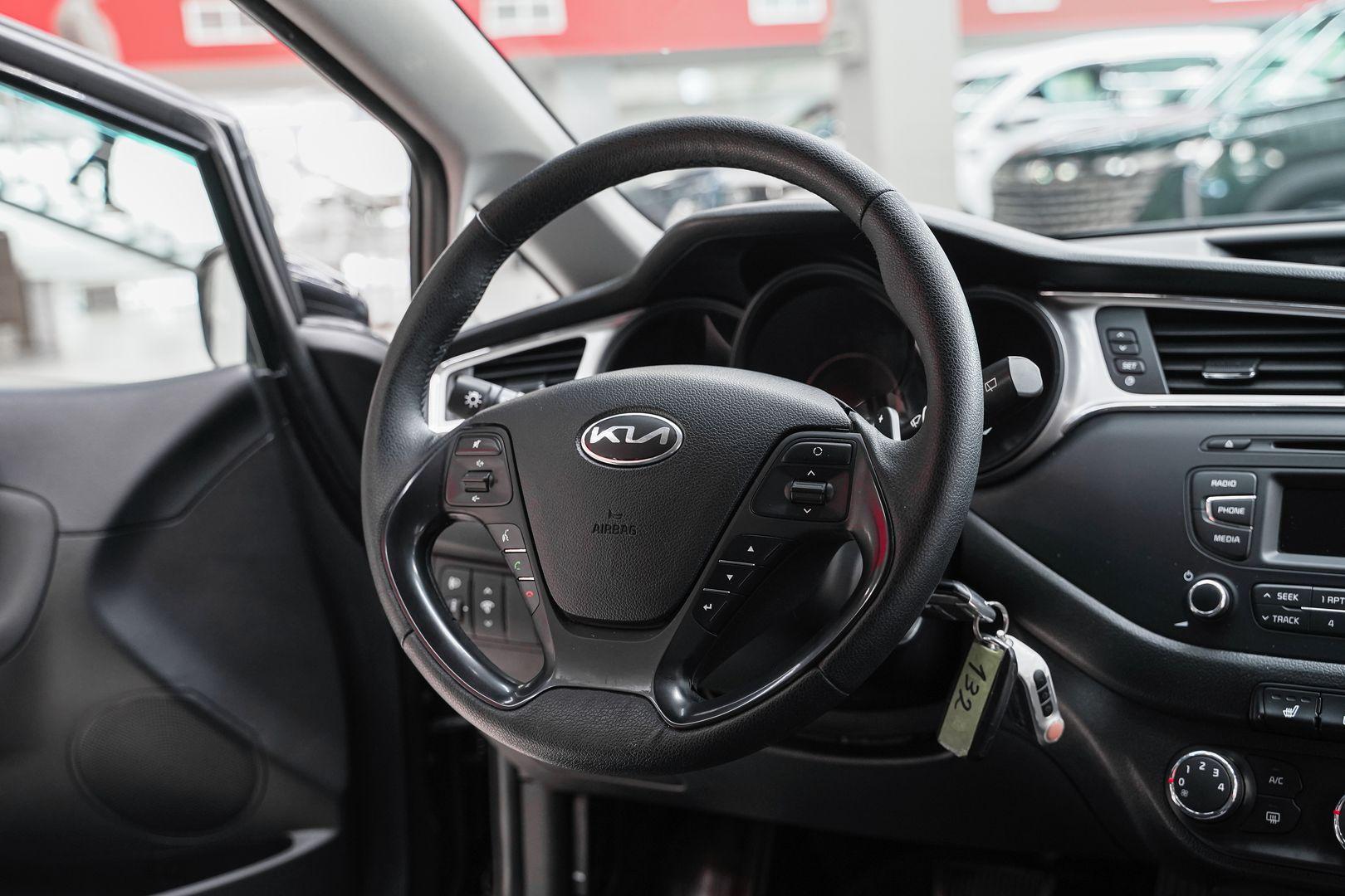 Kia Ceed 2016, черный, ДЦ Орехово
