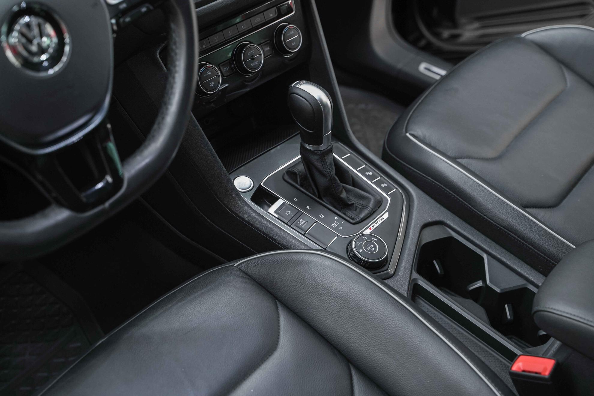 Volkswagen Tiguan 2018, черный, ДЦ Орехово