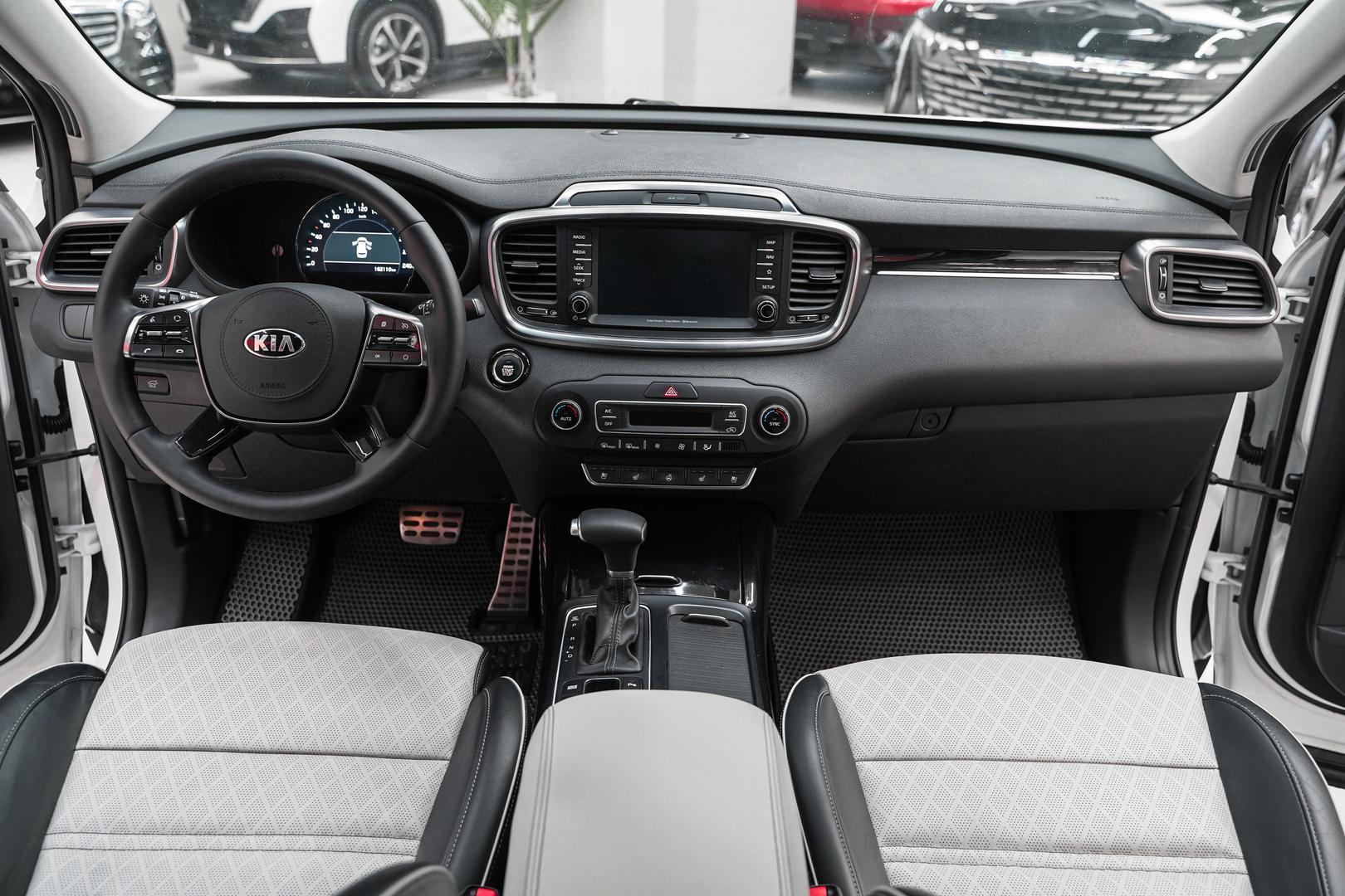 Kia Sorento 2018, белый, ДЦ Орехово