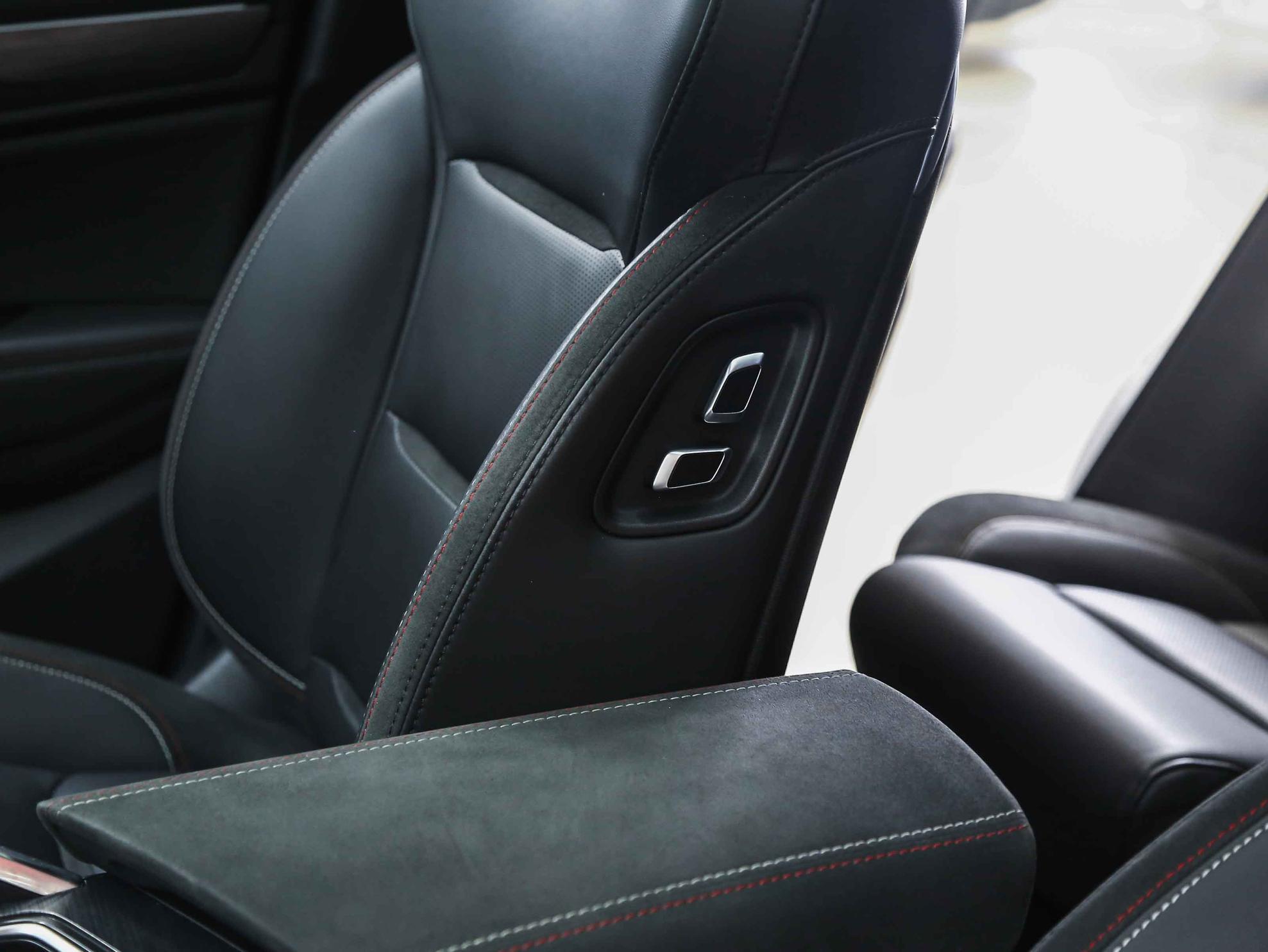 Geely Tugella 2023, белый, ДЦ Орехово