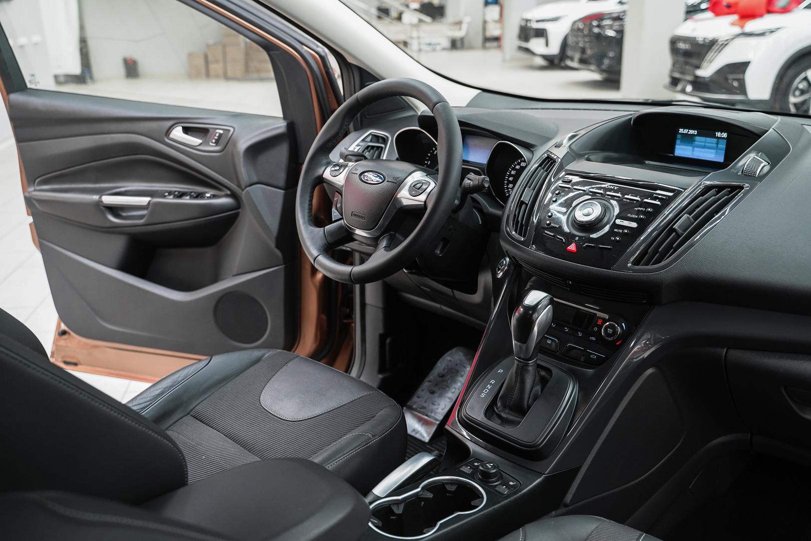 Ford Kuga 2013, коричневый, ДЦ Орехово