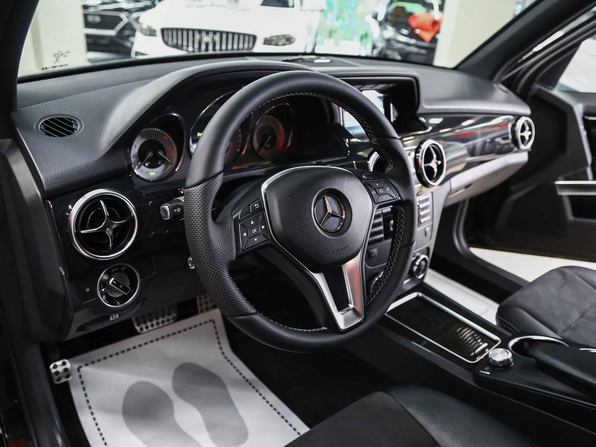Mercedes-Benz GLK-Класс 2013, черный, ДЦ Орехово