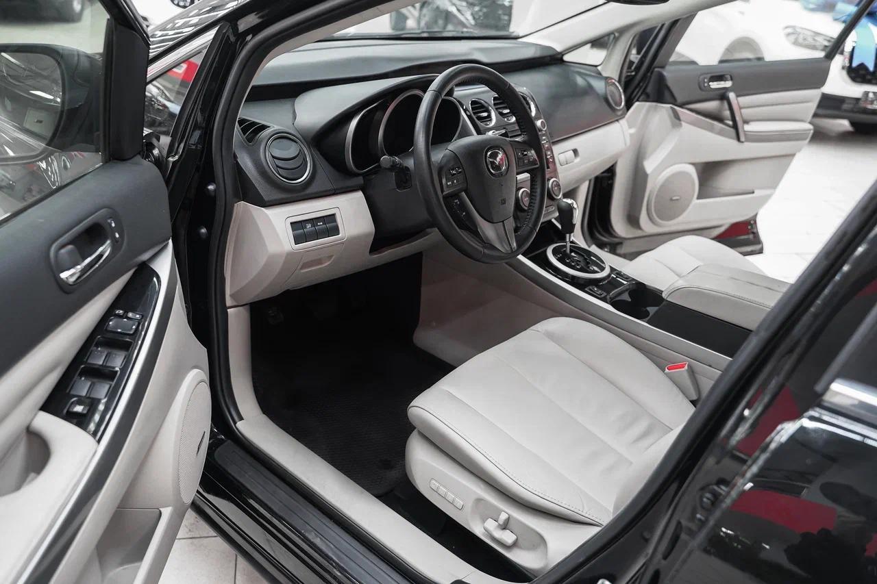 Mazda CX-7 2011, черный, ДЦ Орехово