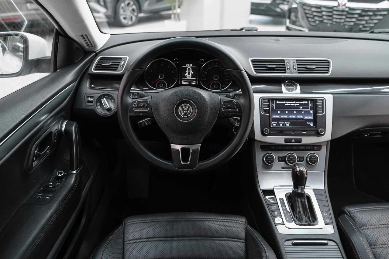 Volkswagen Passat CC 2012, белый, ДЦ Орехово