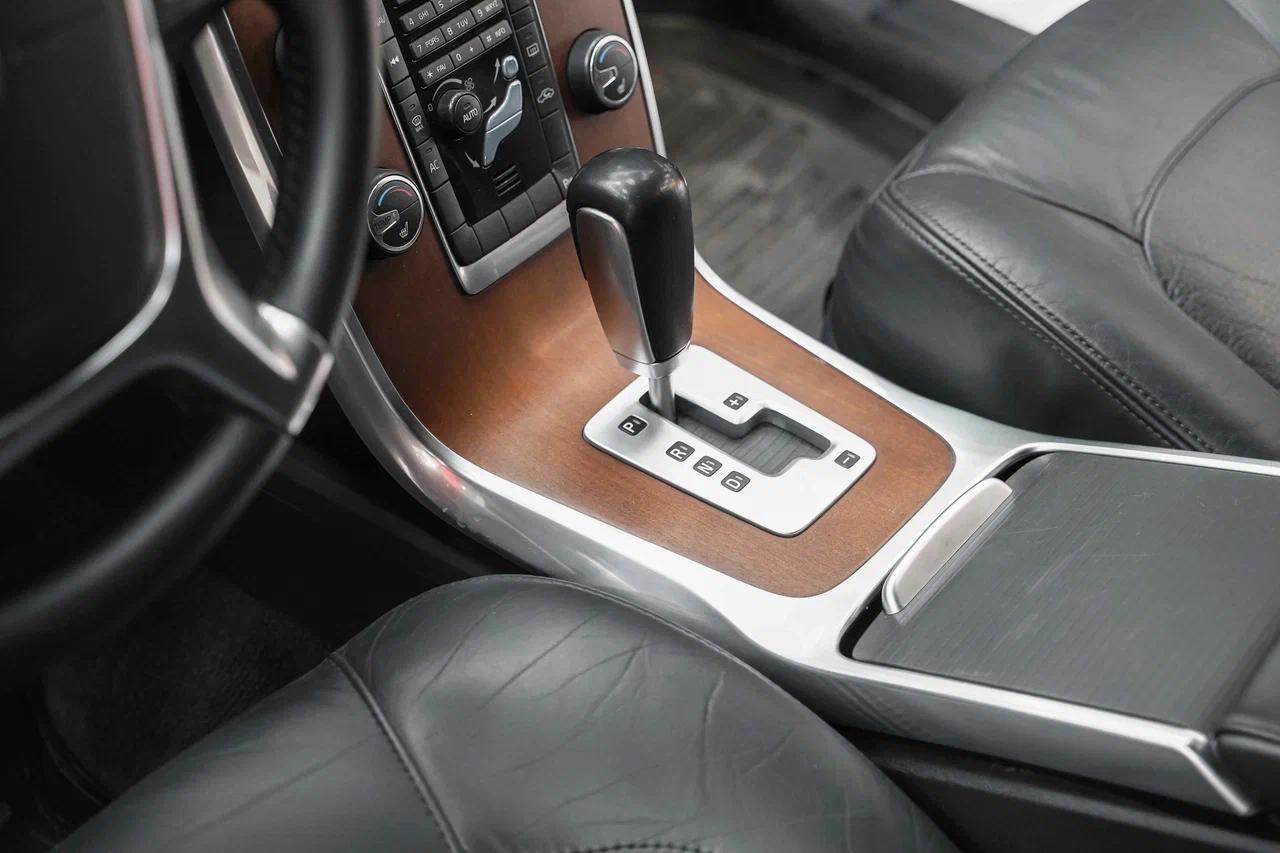 Volvo S80 2011, черный, ДЦ Орехово