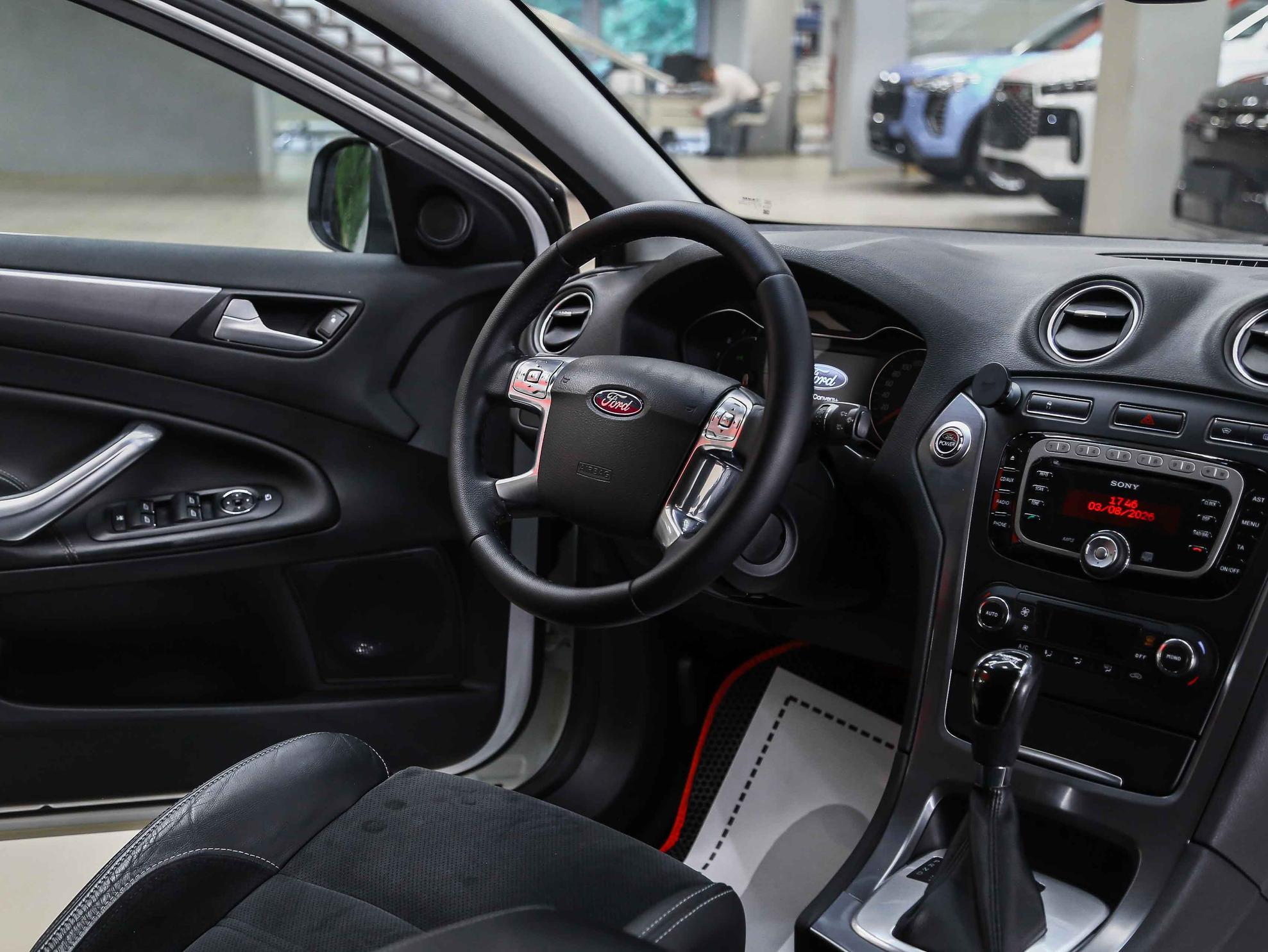 Ford Mondeo 2012, белый, ДЦ Орехово