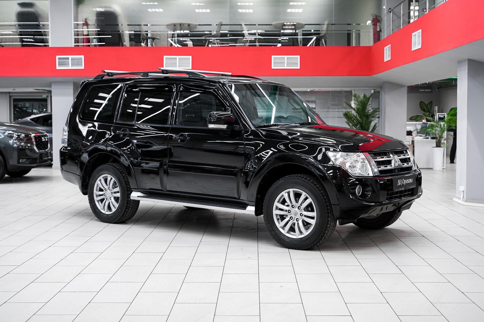 Mitsubishi Pajero 2012, черный, ДЦ Орехово
